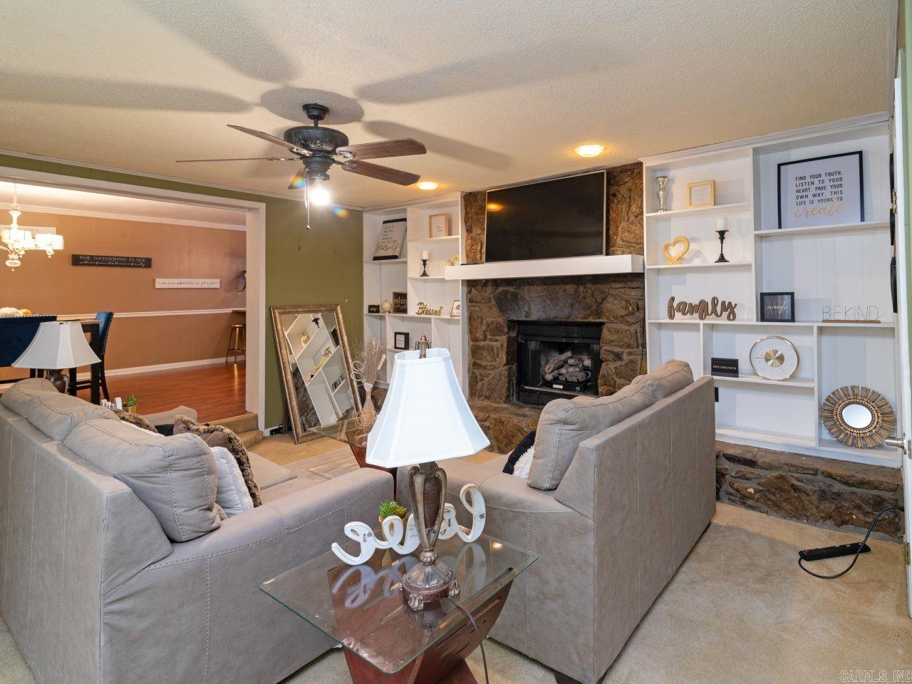 PLYMOUTH PARK - Residential