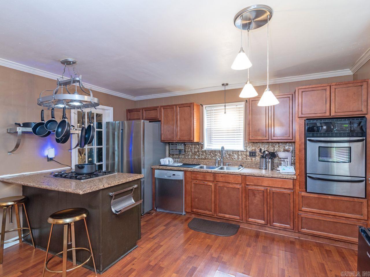 PLYMOUTH PARK - Residential