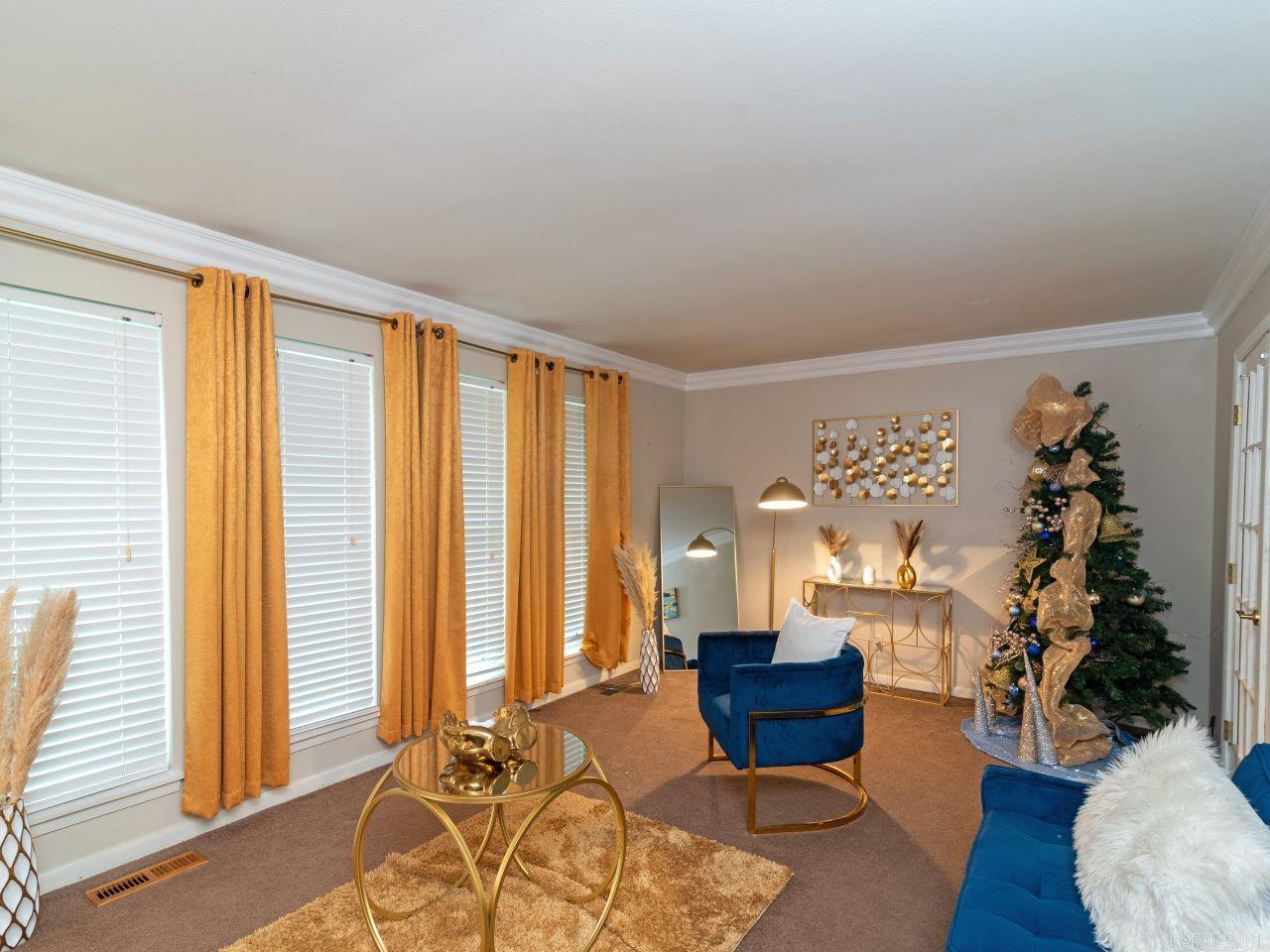 PLYMOUTH PARK - Residential