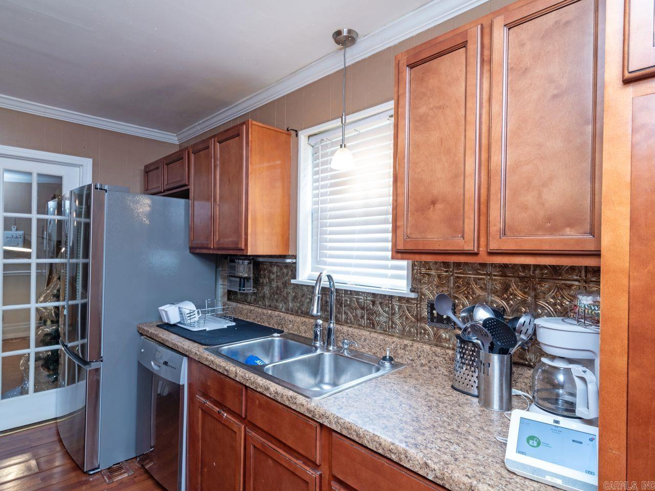 PLYMOUTH PARK - Residential