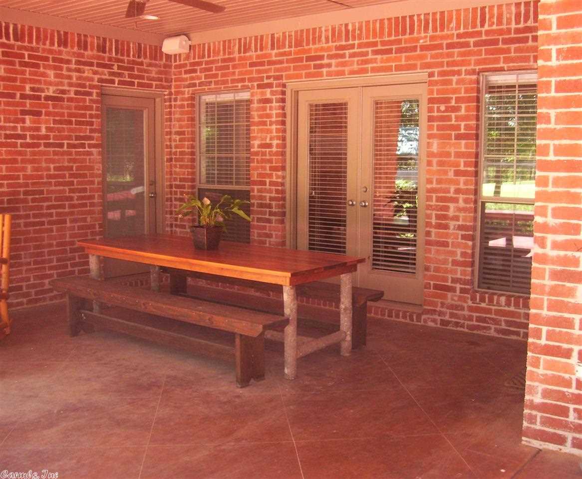 COUNTRY CLUB OF ARK THE - Residential