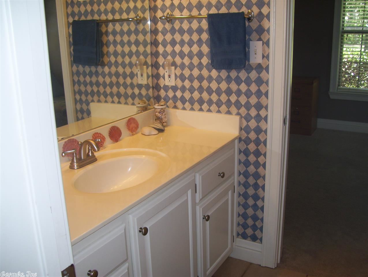 COUNTRY CLUB OF ARK THE - Residential