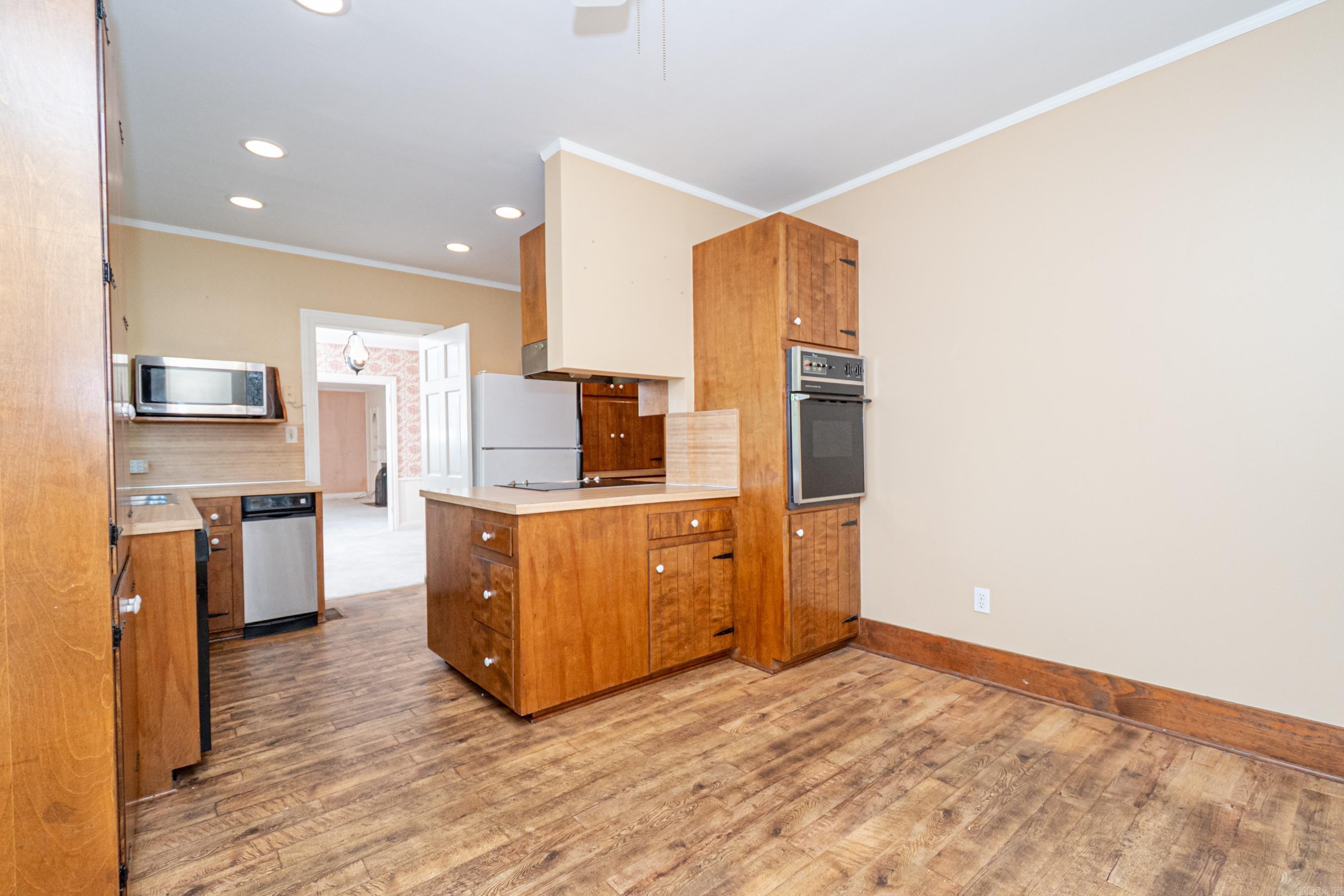 Mellors 4th - Residential