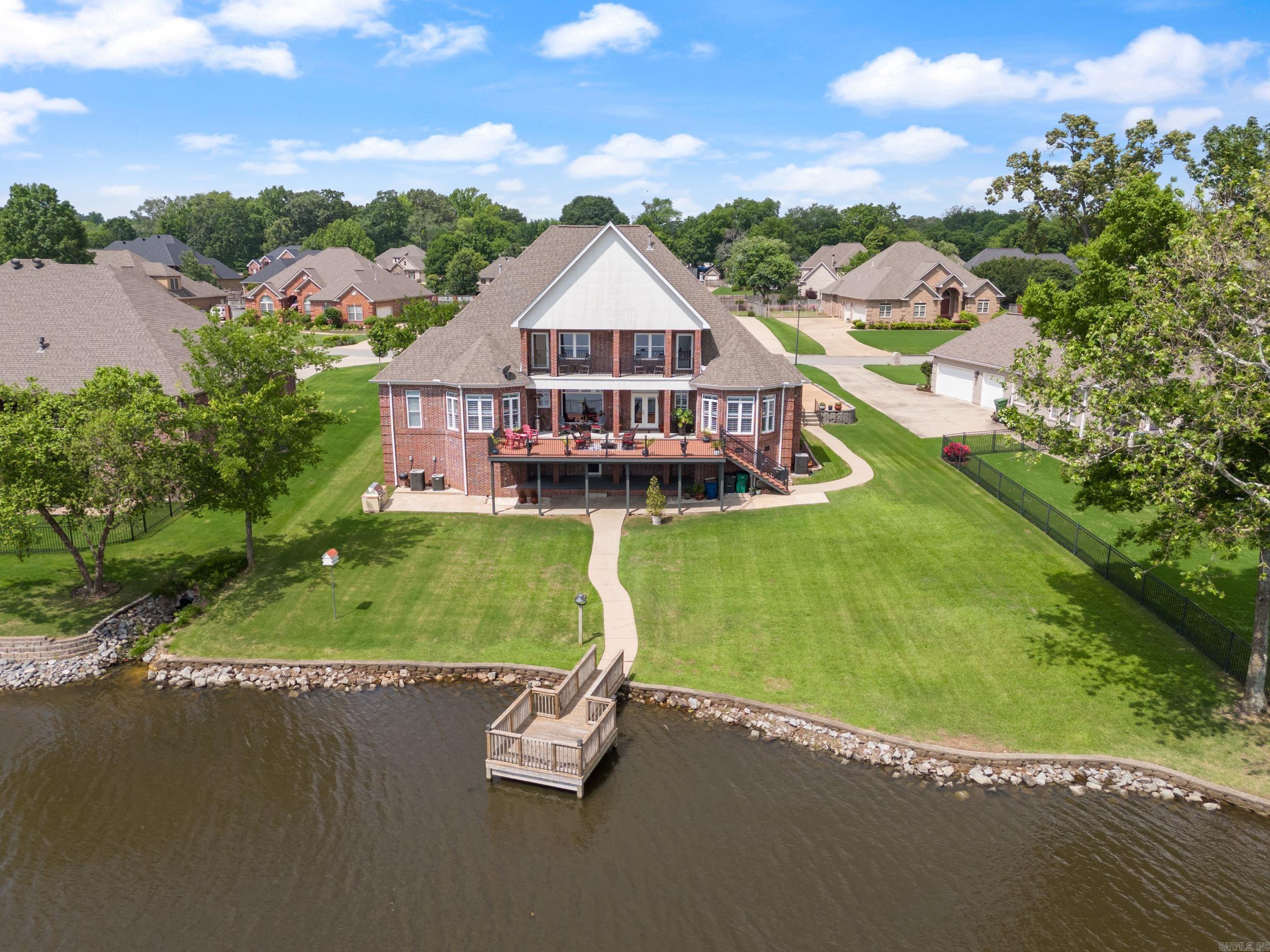 HURRICANE LAKE EST - Residential