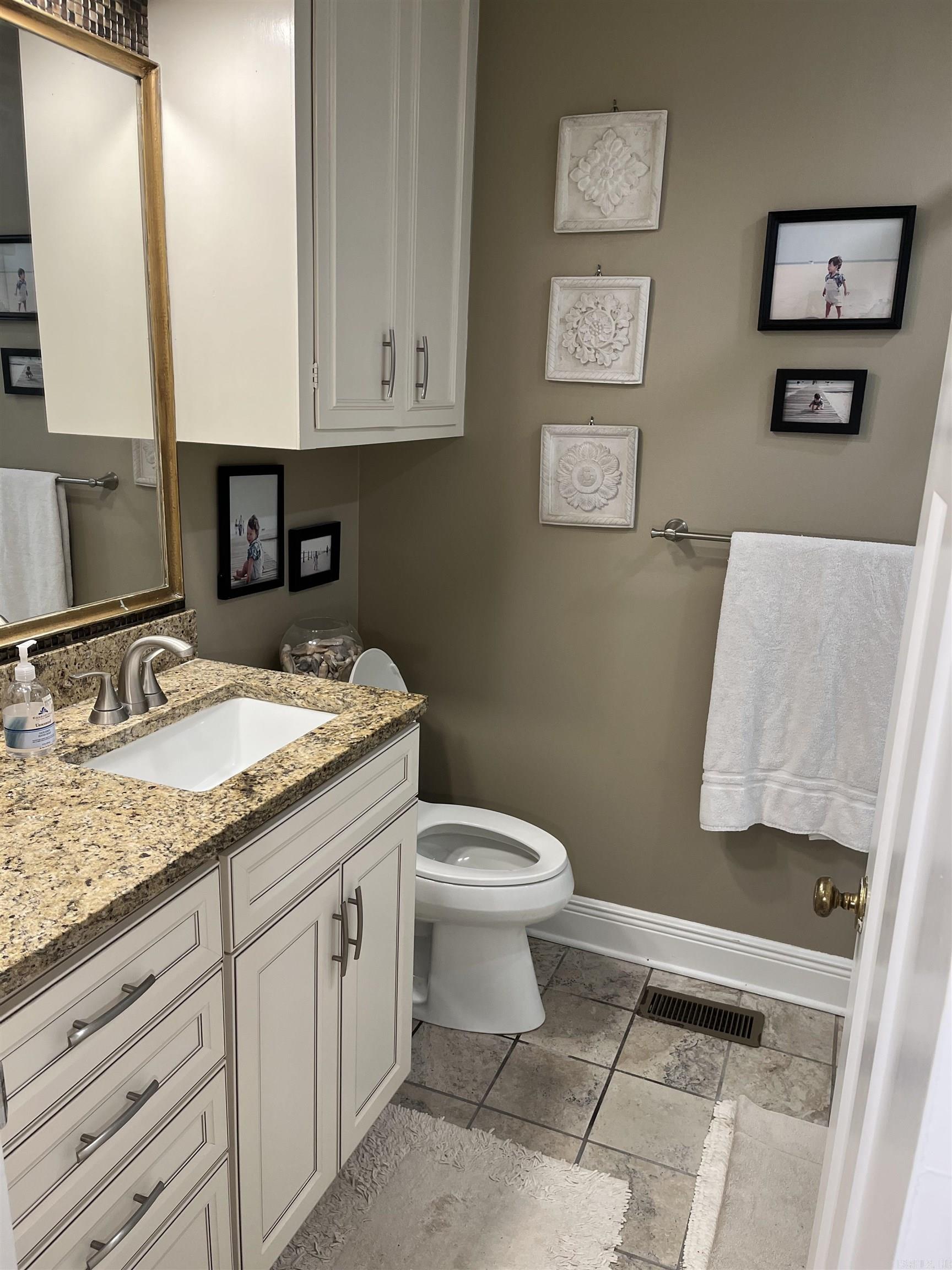 LEAWOOD HEIGHTS - Residential