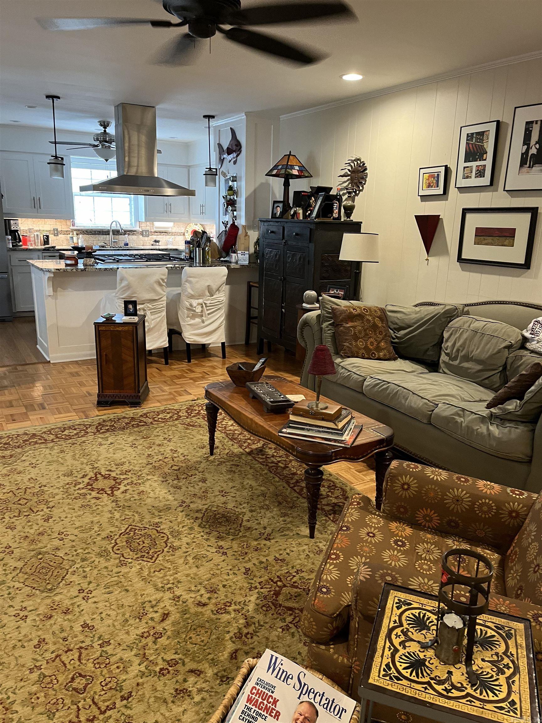 LEAWOOD HEIGHTS - Residential