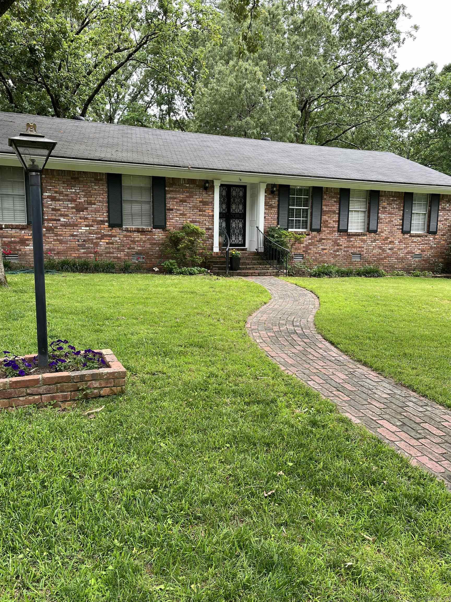 LEAWOOD HEIGHTS - Residential