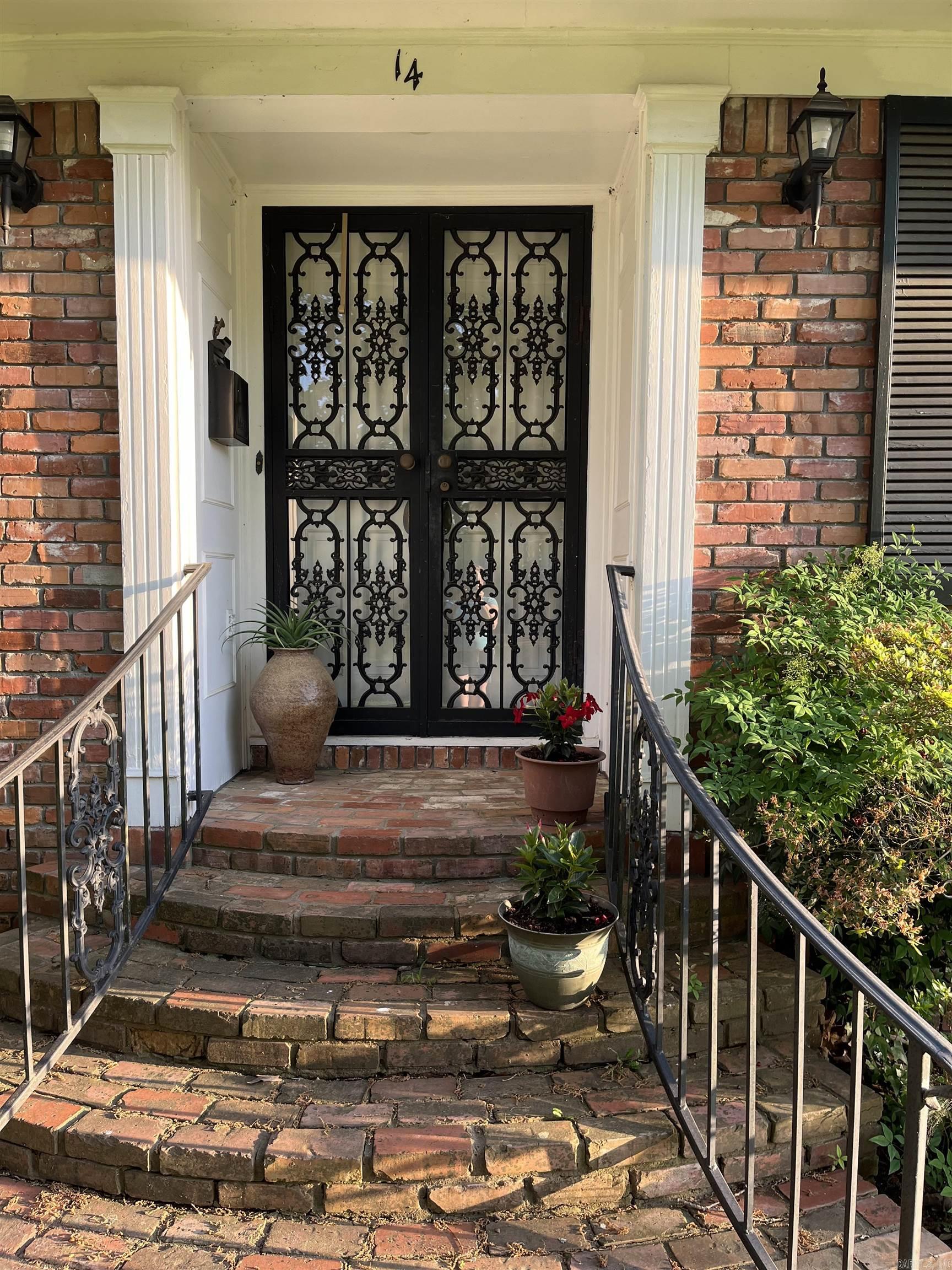 LEAWOOD HEIGHTS - Residential