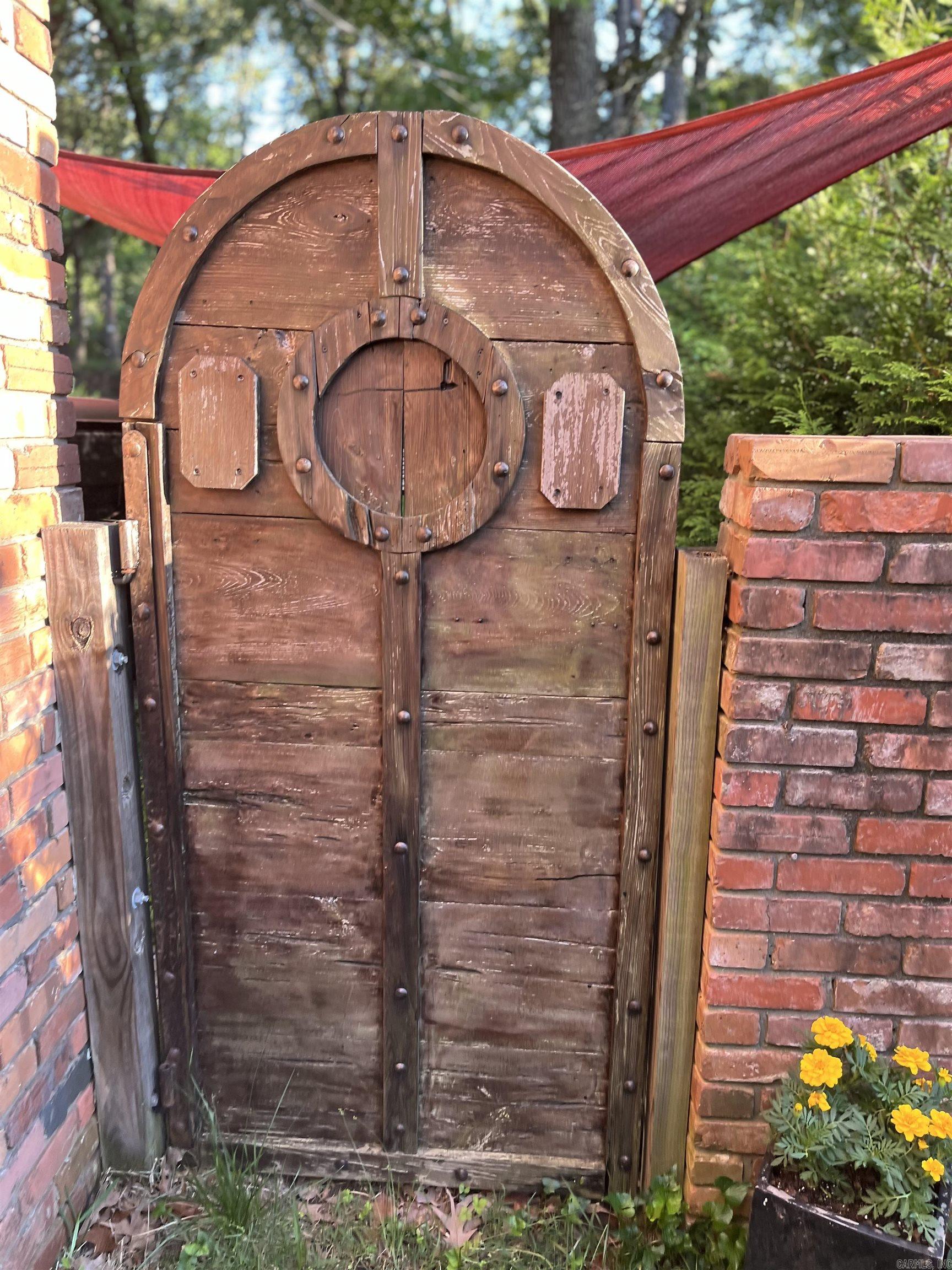 LEAWOOD HEIGHTS - Residential