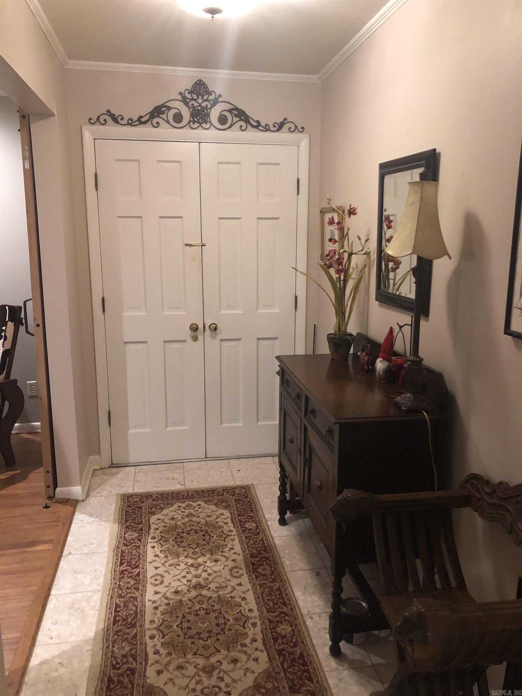 LEAWOOD HEIGHTS - Residential