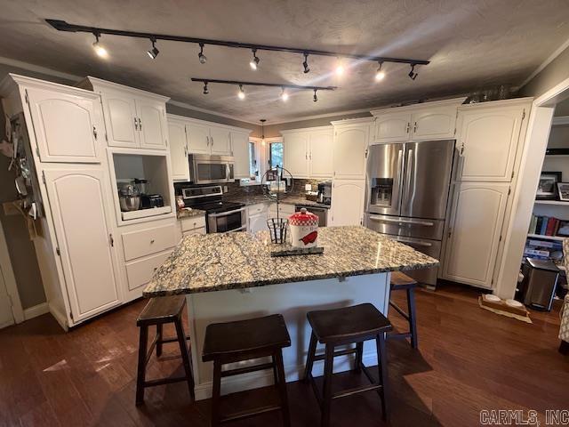 QUAIL VALLEY ESTS - Residential
