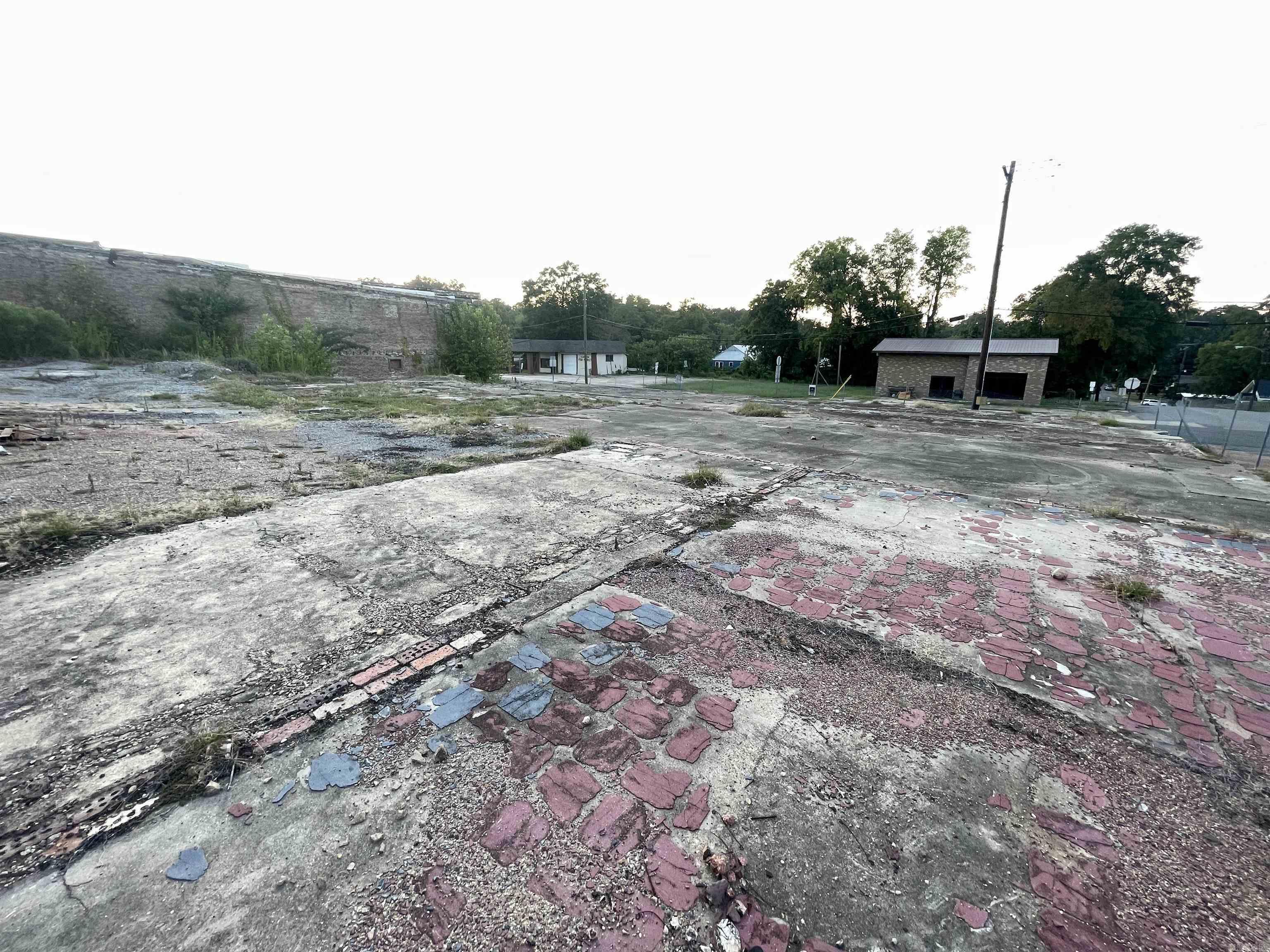 W L BRADLEY ADDN - Commercial Sale