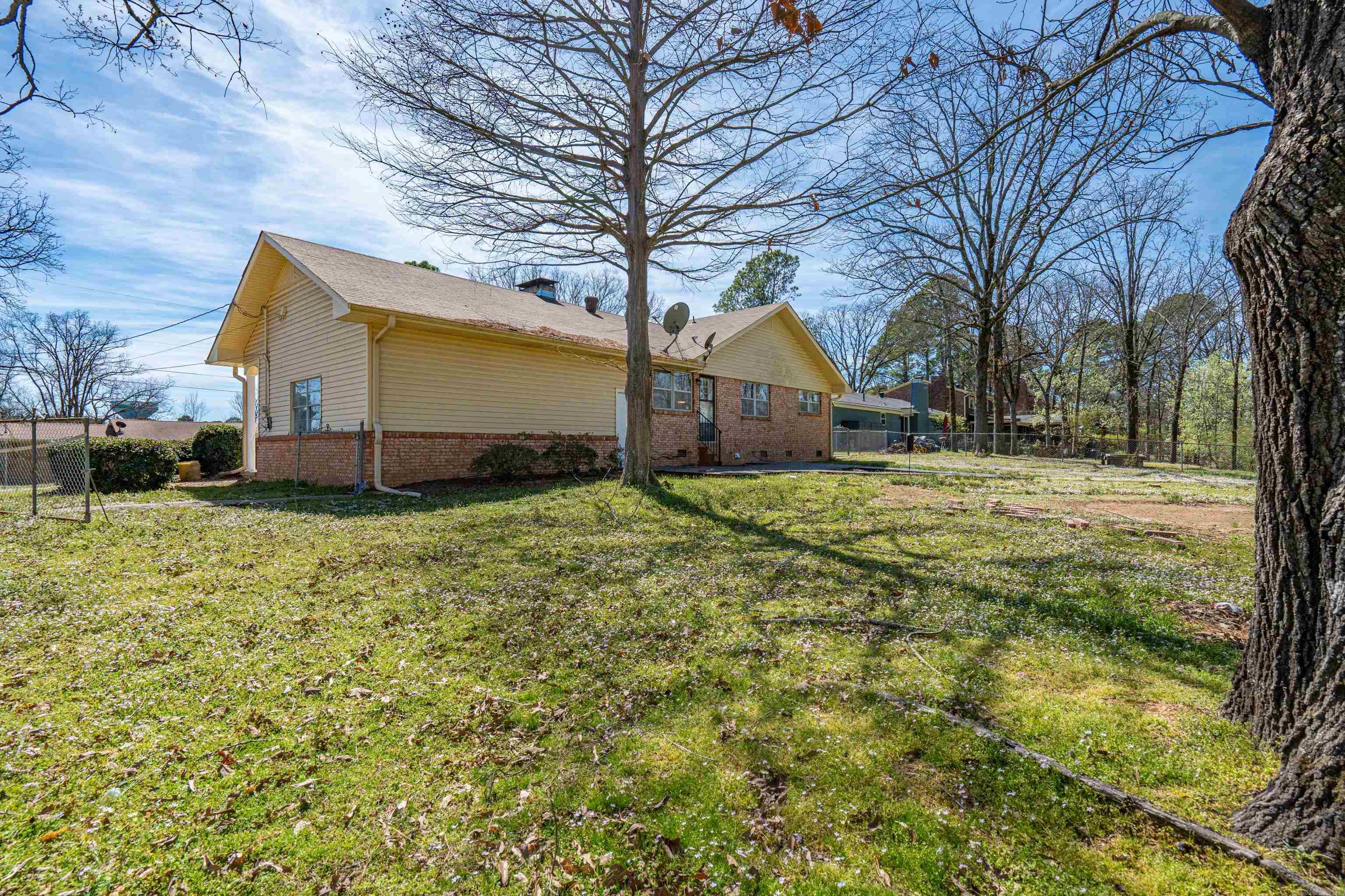 WOODCREST - Residential