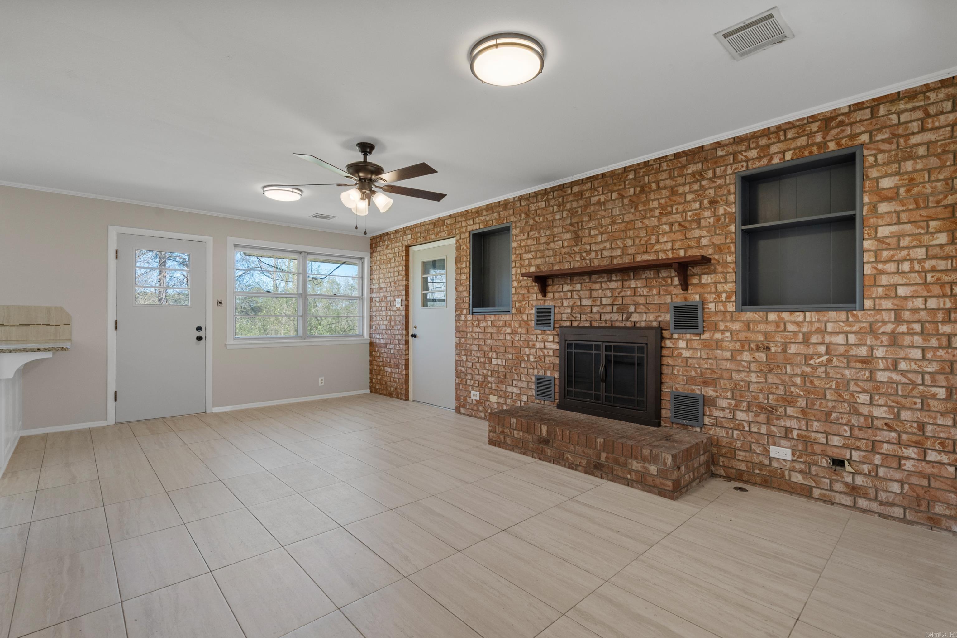 WOODCREST - Residential