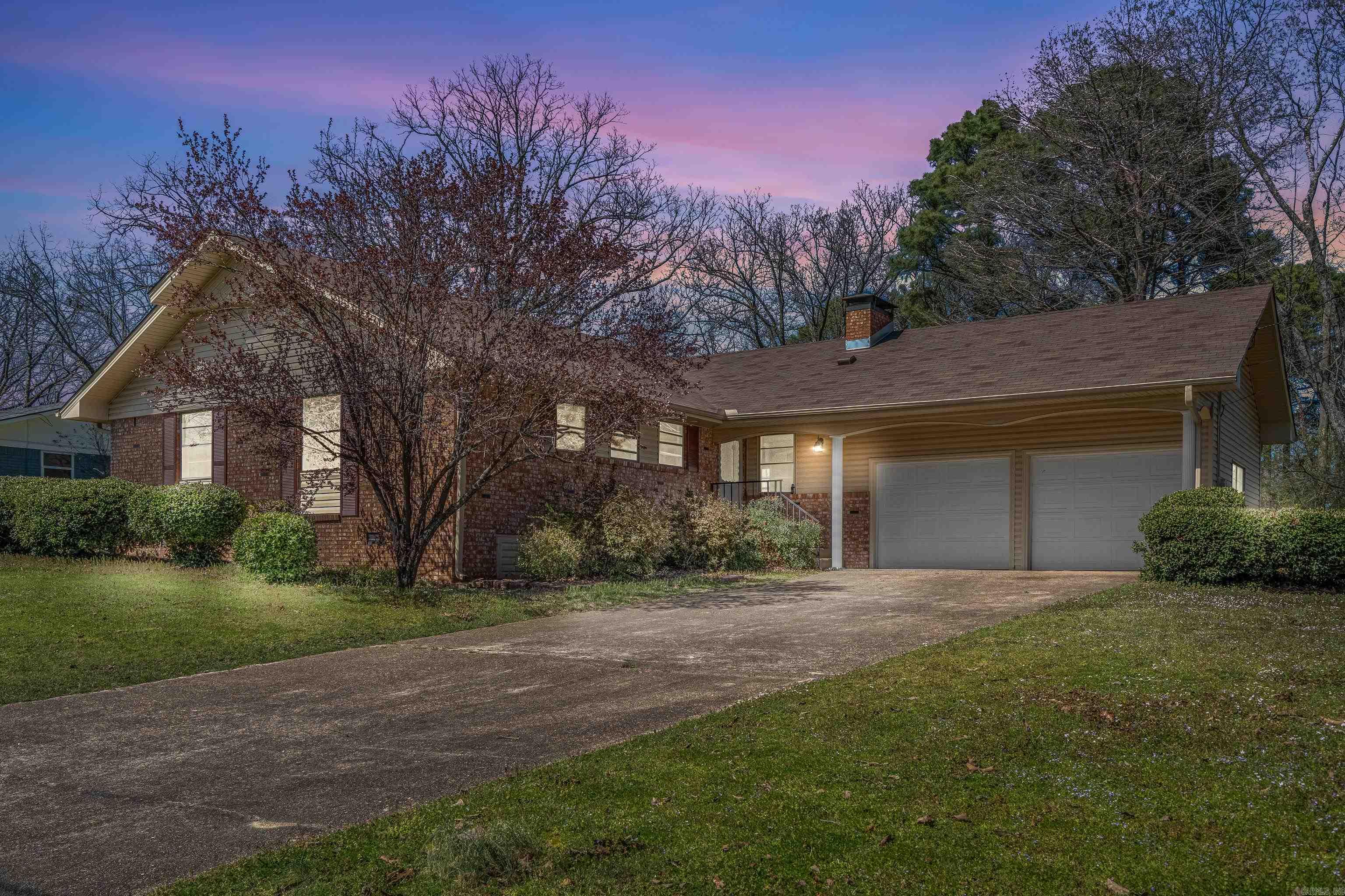 WOODCREST - Residential