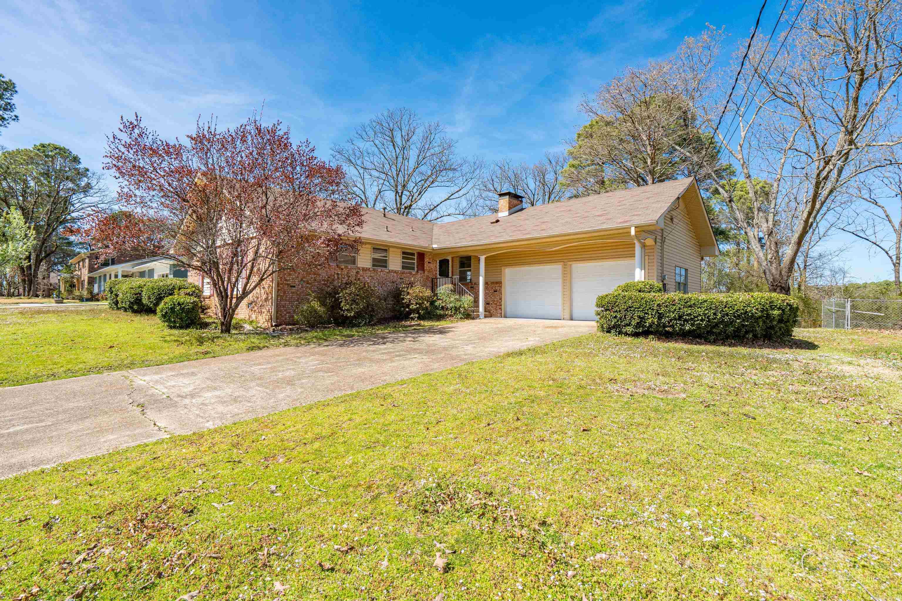 WOODCREST - Residential