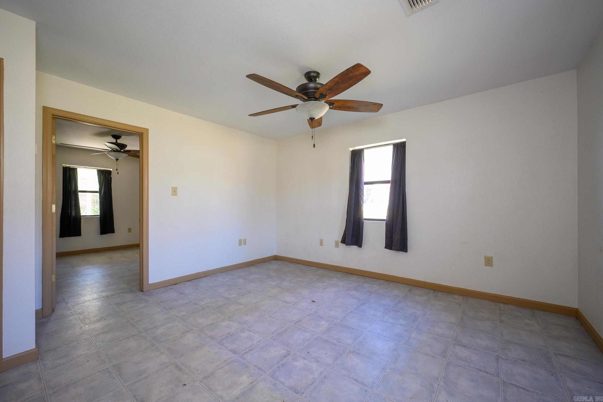 MENA ORIGINAL - Residential