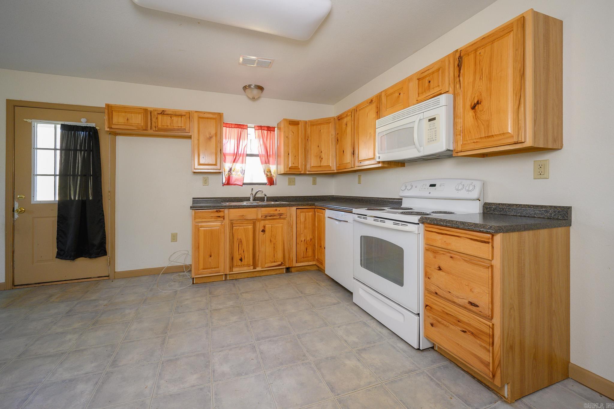 MENA ORIGINAL - Residential