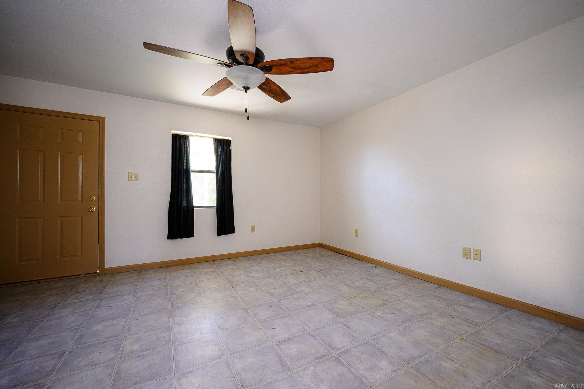 MENA ORIGINAL - Residential