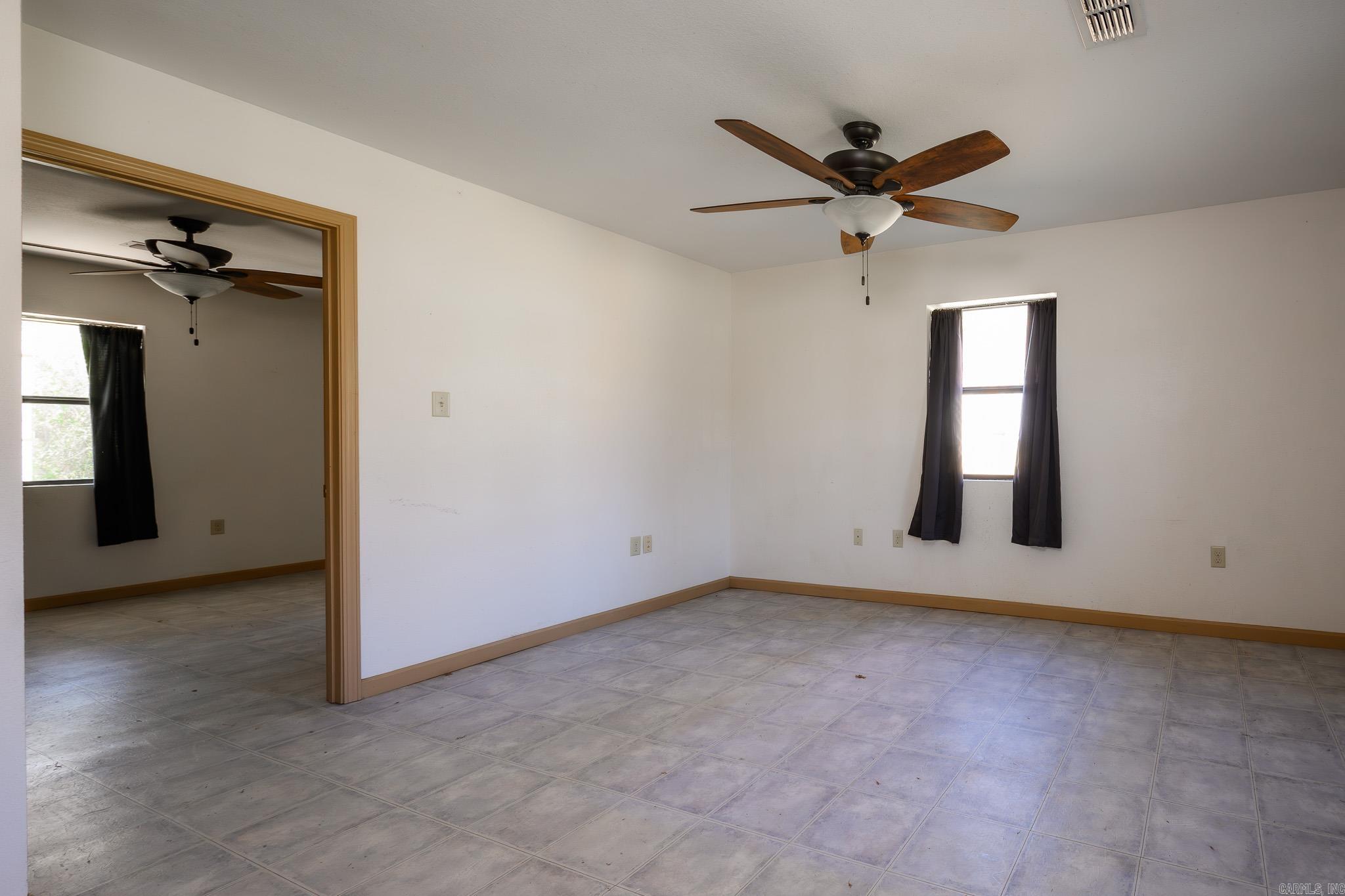 MENA ORIGINAL - Residential