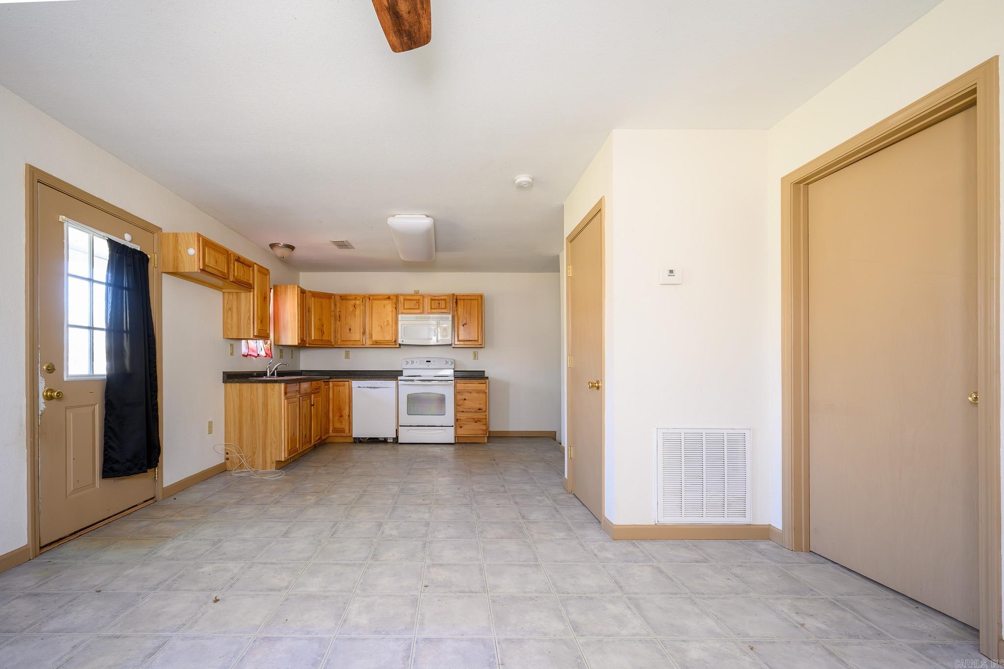 MENA ORIGINAL - Residential