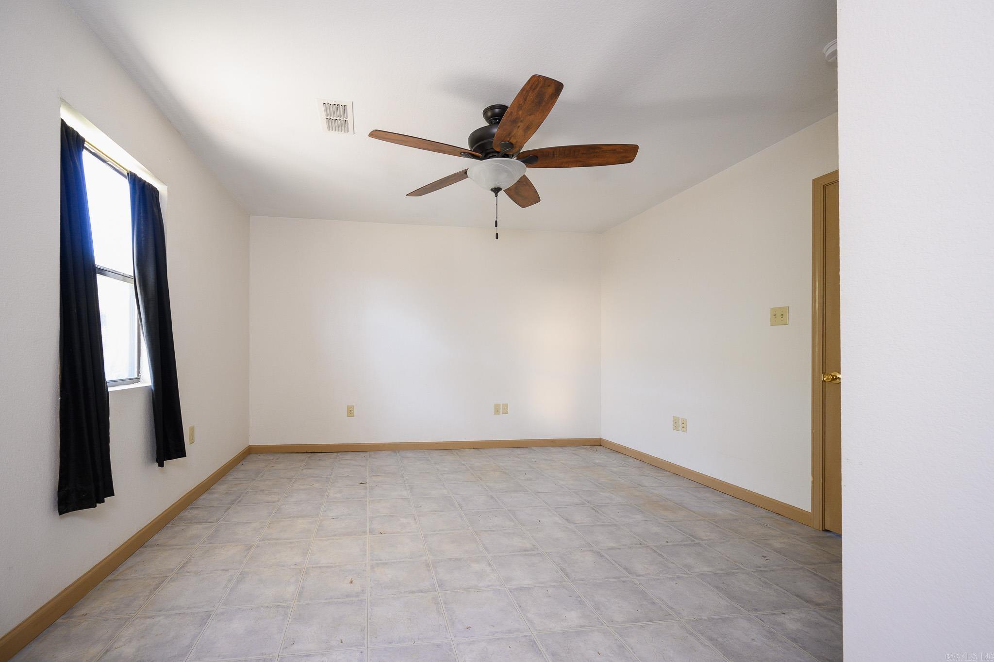 MENA ORIGINAL - Residential