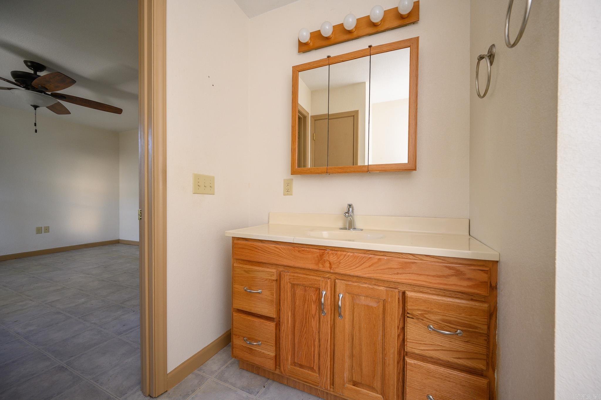 MENA ORIGINAL - Residential