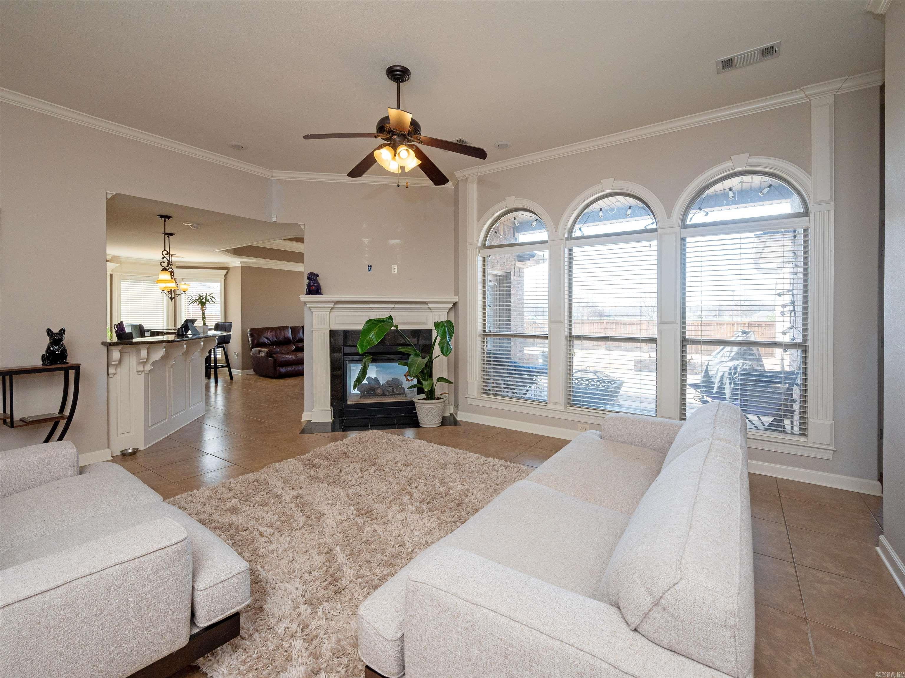 COUNTRY CLUB OF AR-QUARTERS ADDN - Residential