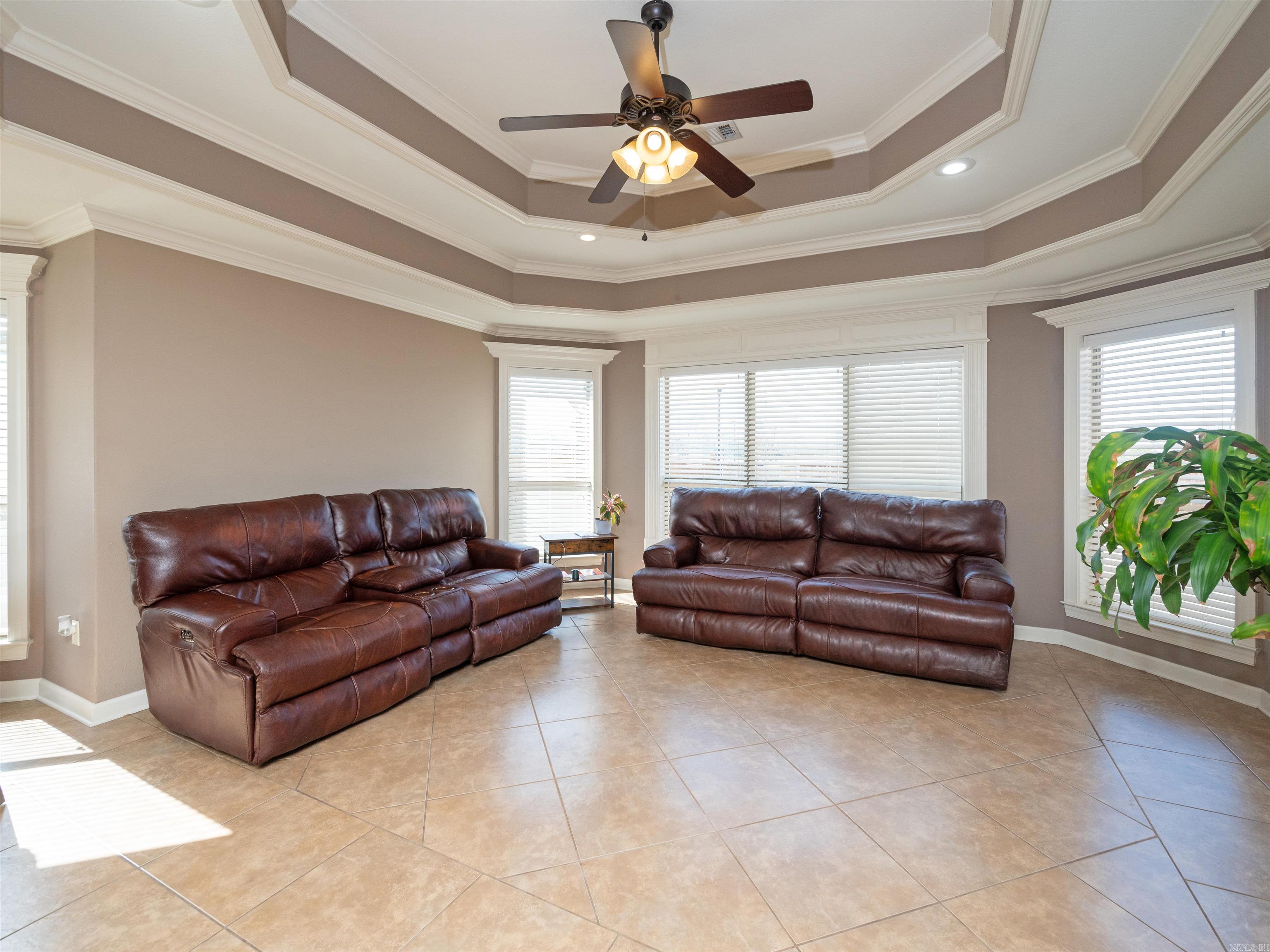 COUNTRY CLUB OF AR-QUARTERS ADDN - Residential