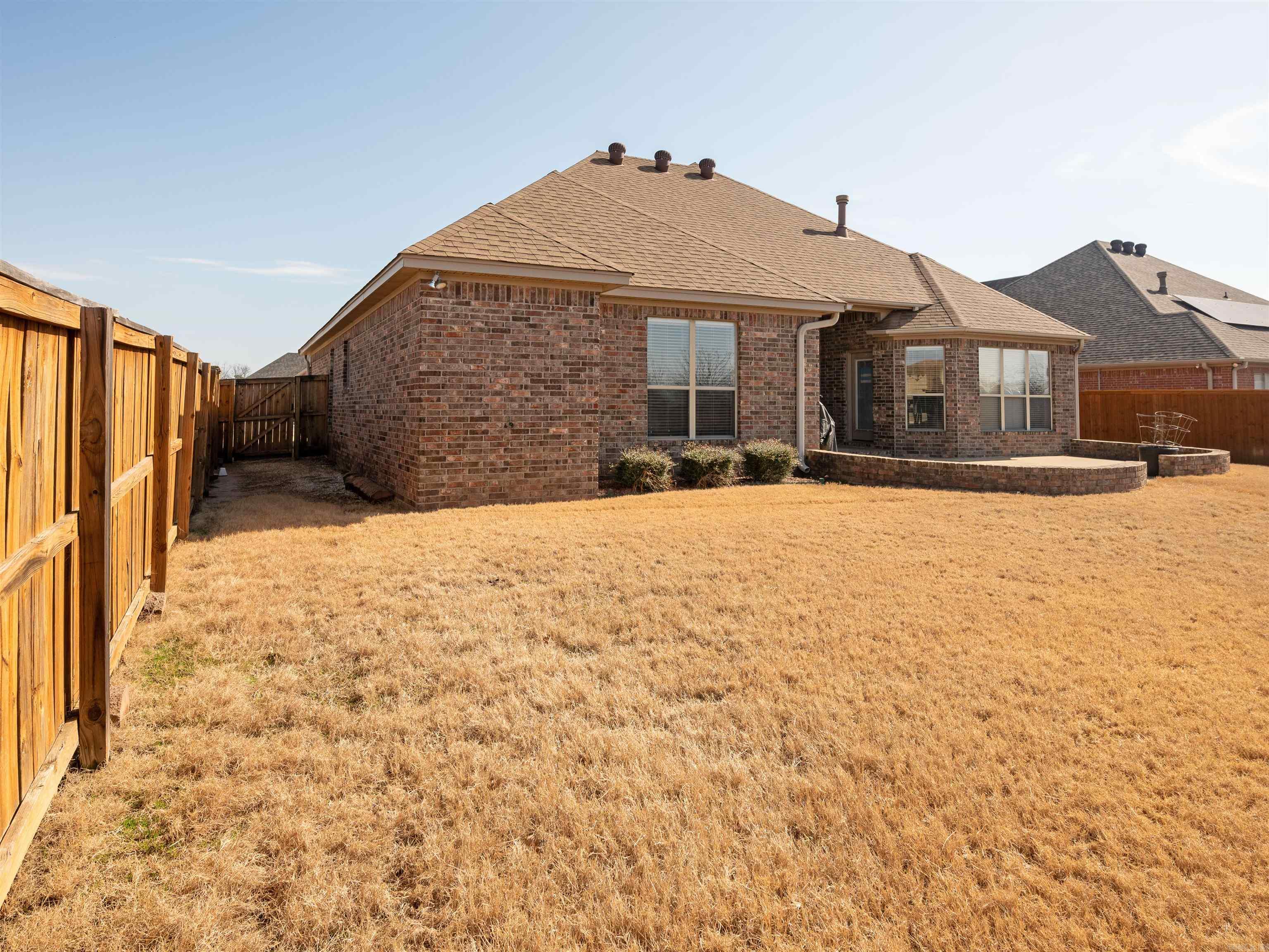 COUNTRY CLUB OF AR-QUARTERS ADDN - Residential