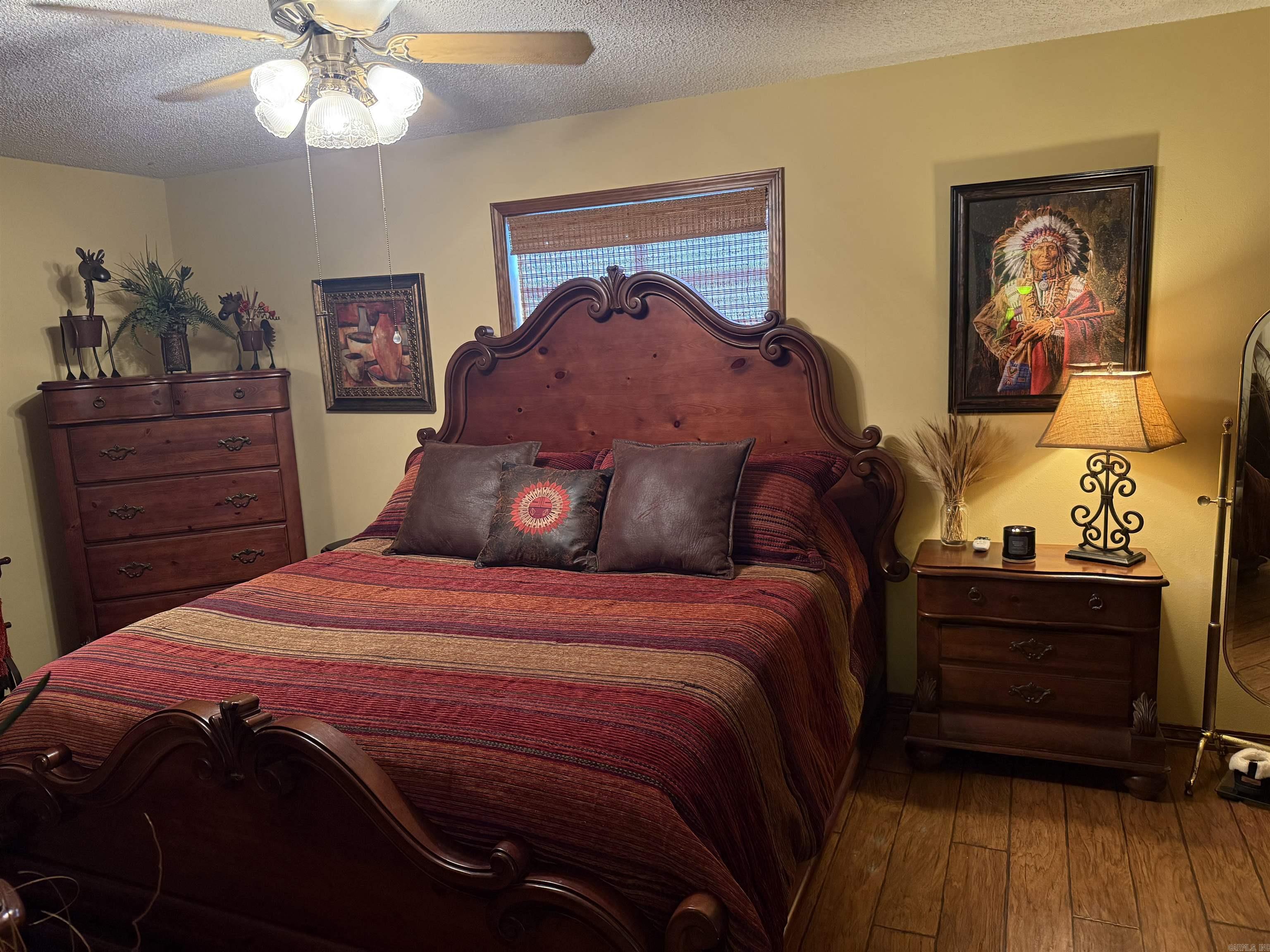 CHELSEA GLADE - Residential