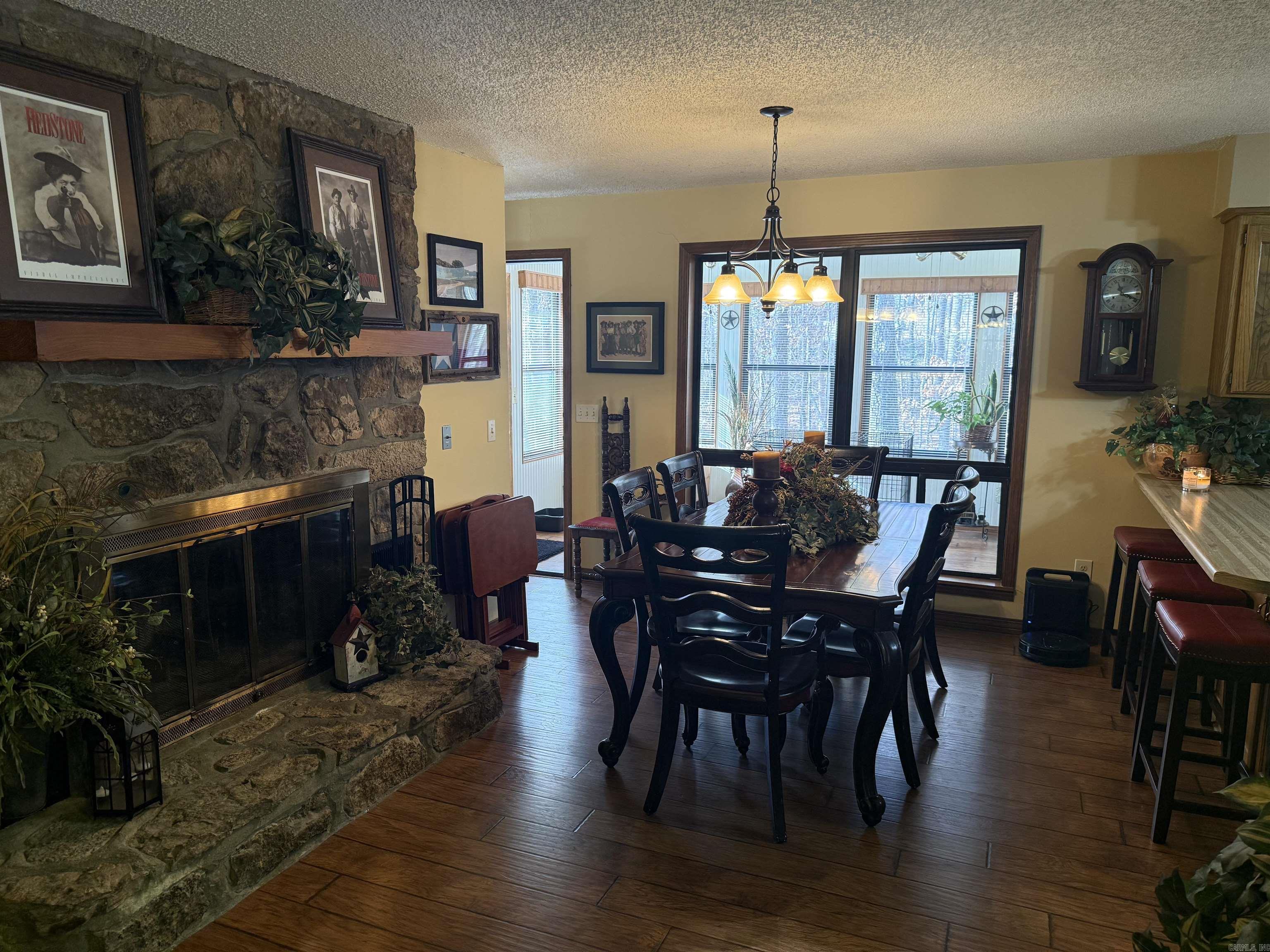 CHELSEA GLADE - Residential