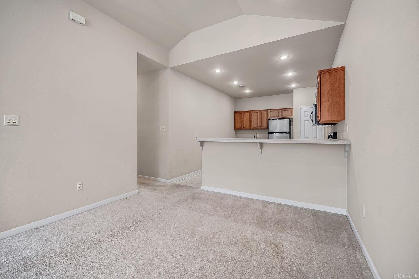 MOUNTAIN TERRACE ESTATES TOWNHOM - Residential