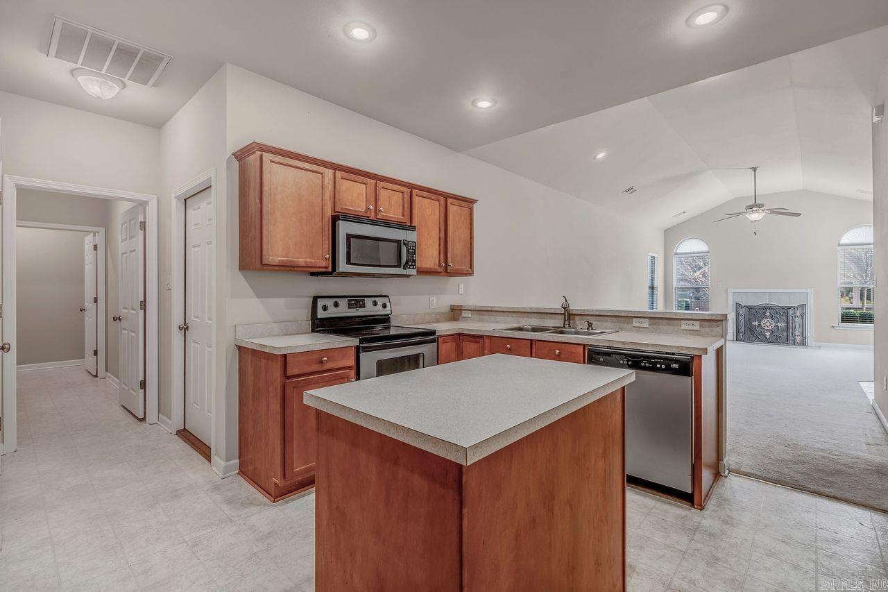 MOUNTAIN TERRACE ESTATES TOWNHOM - Residential