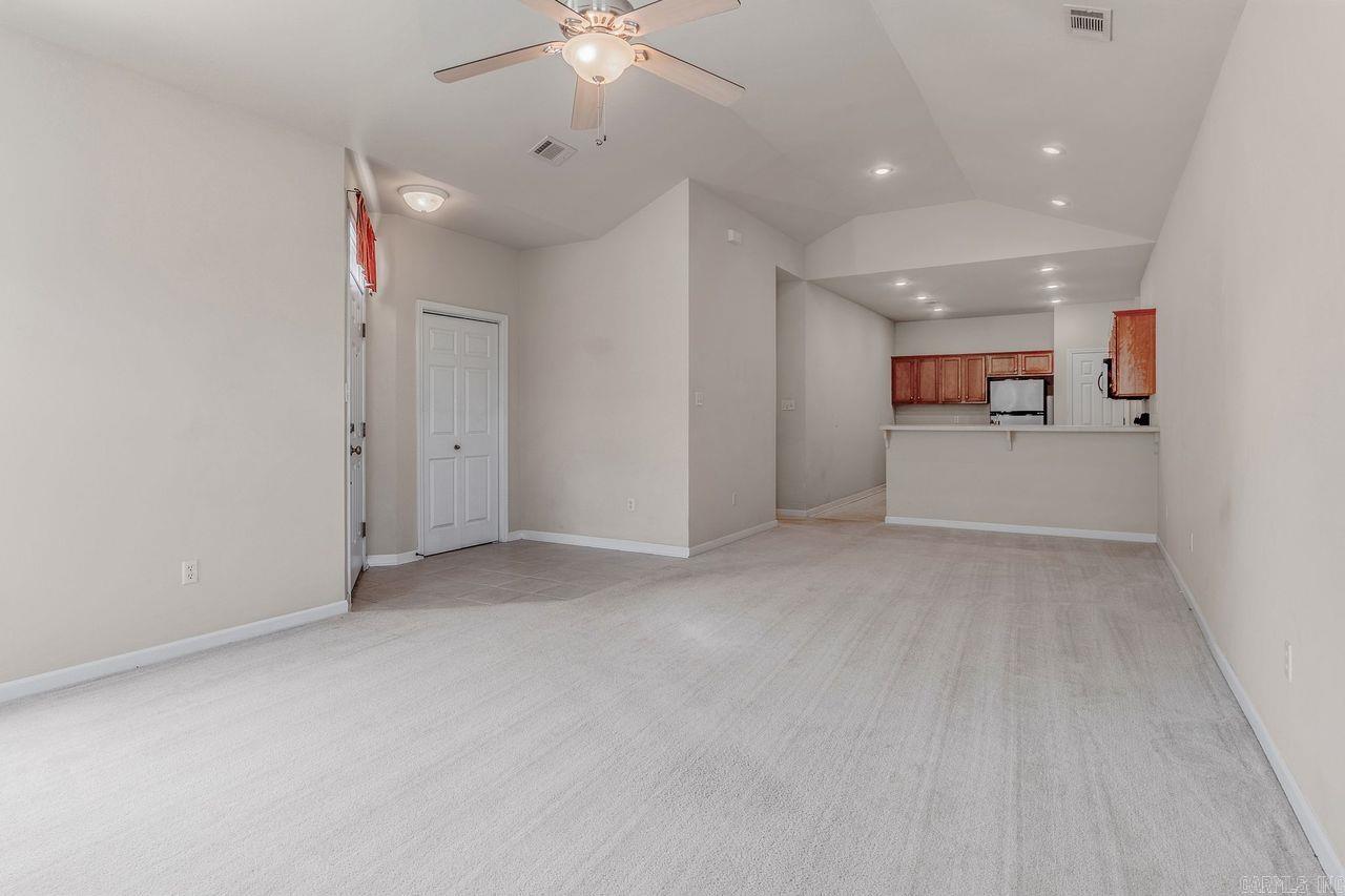 MOUNTAIN TERRACE ESTATES TOWNHOM - Residential