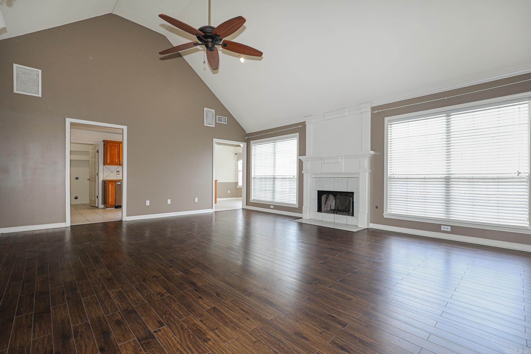 WOODLAND PARK - Residential