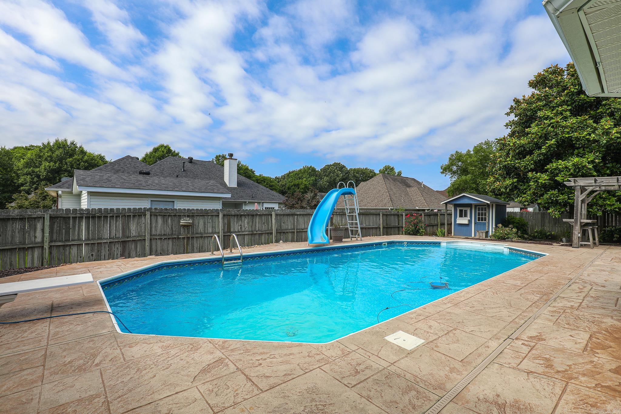 WOODLAND PARK - Residential