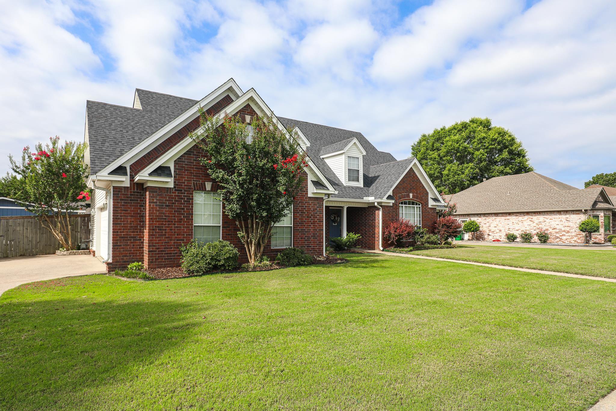 WOODLAND PARK - Residential