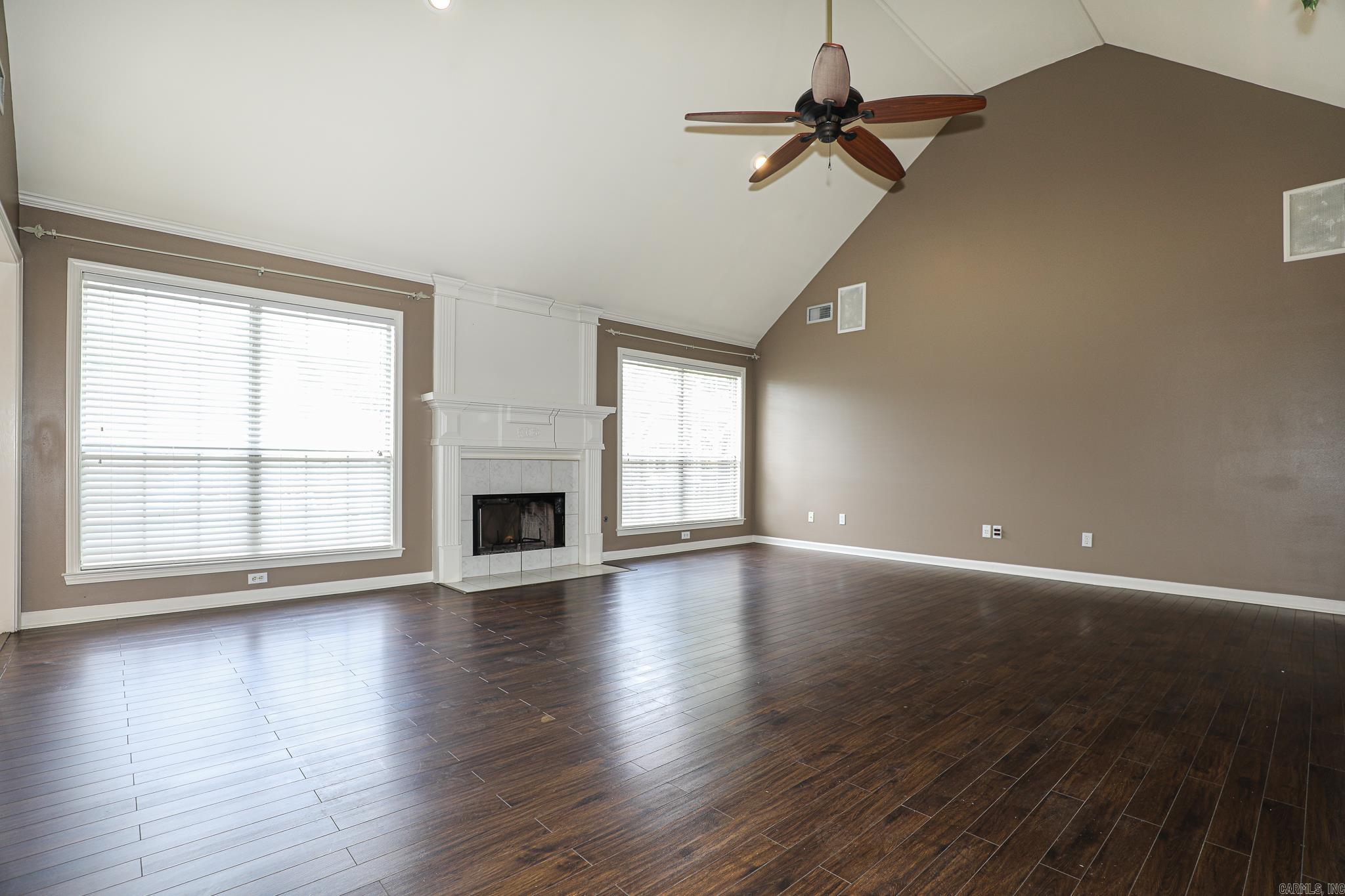 WOODLAND PARK - Residential