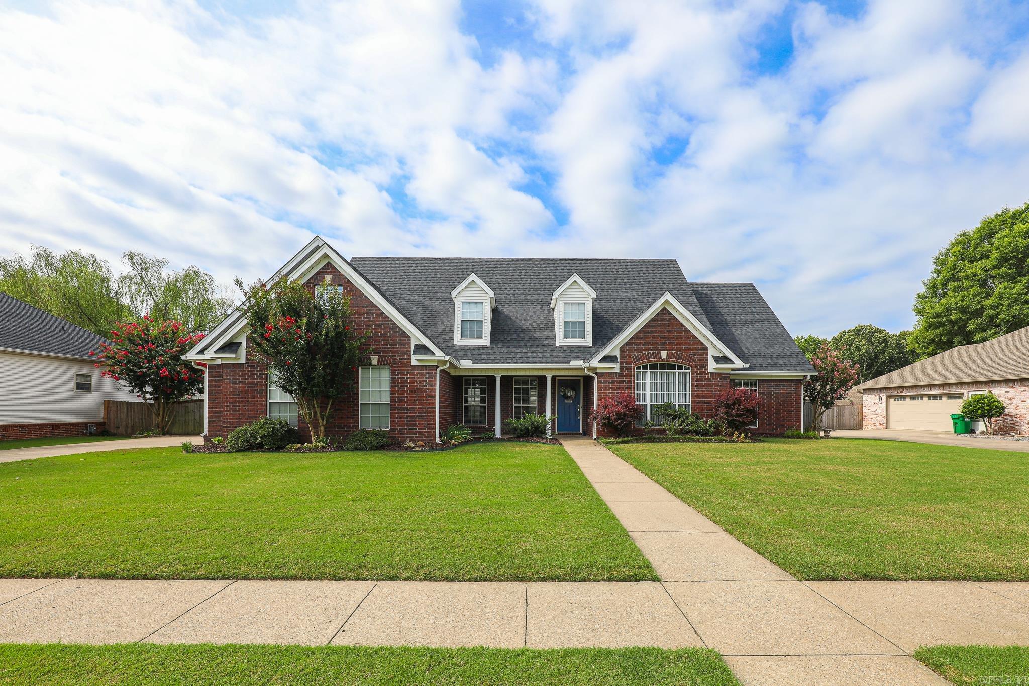 WOODLAND PARK - Residential