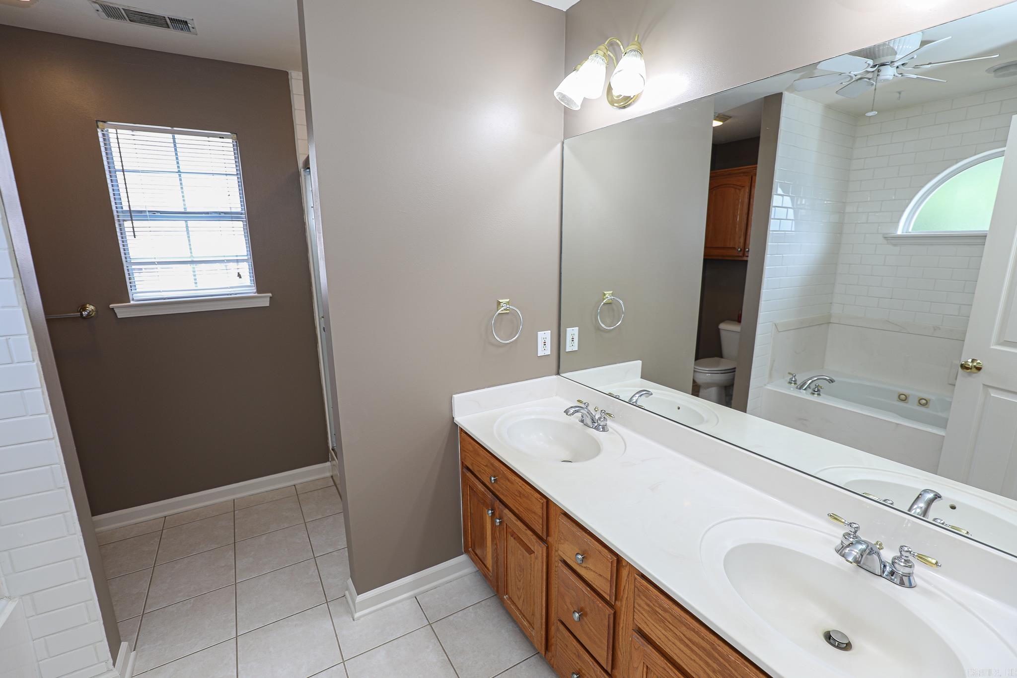 WOODLAND PARK - Residential