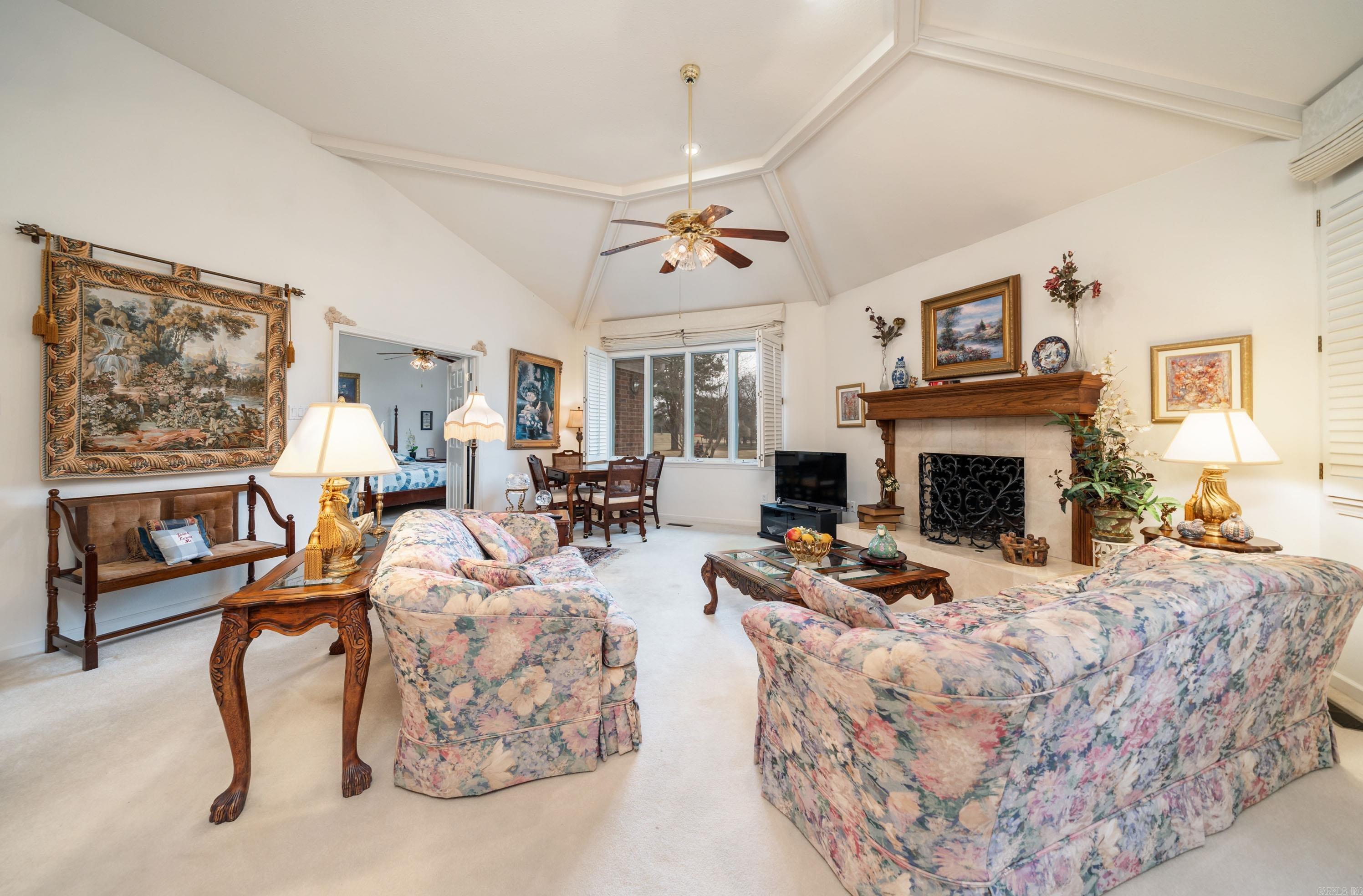 STRATFORD GREEN HPR - Residential