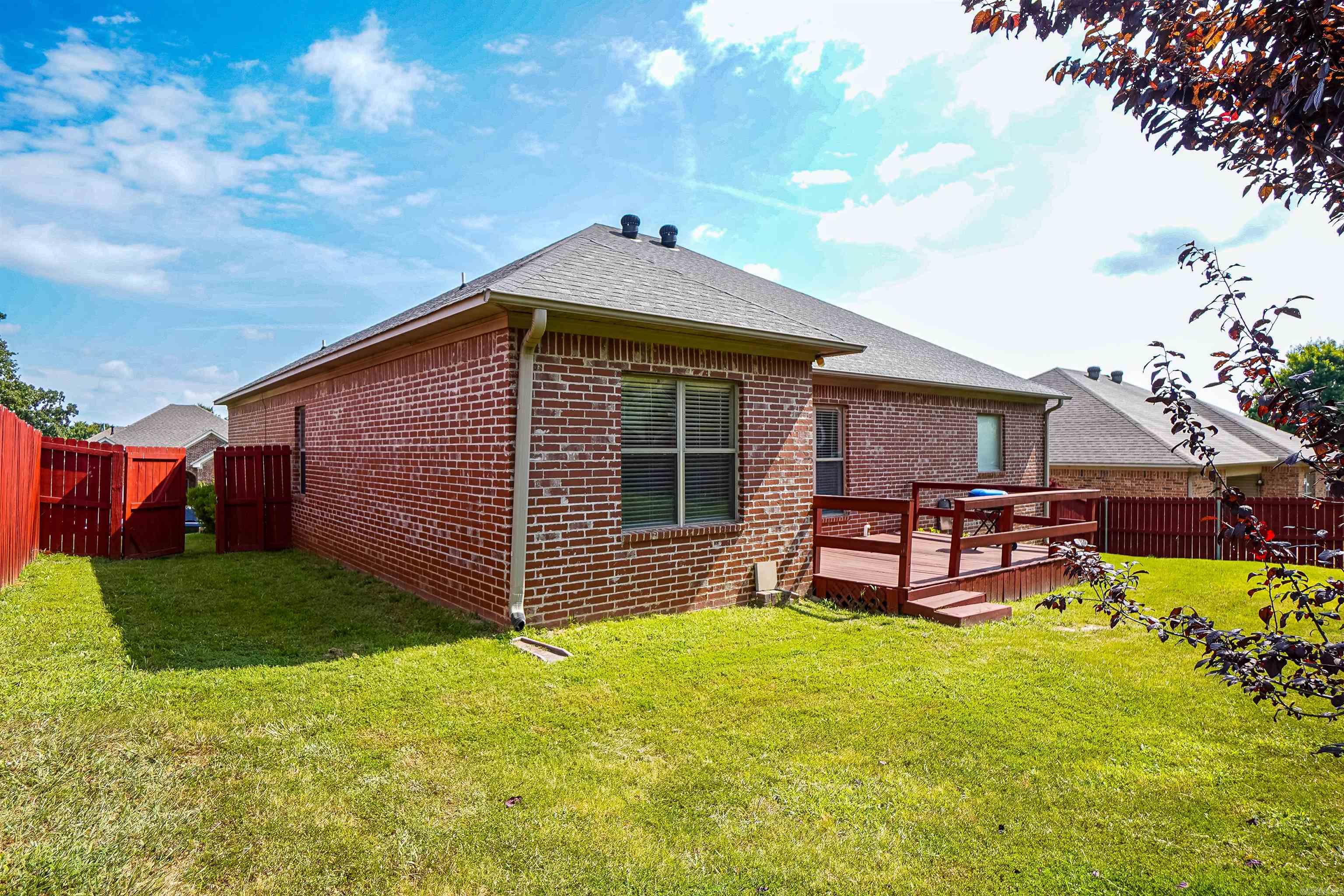 VINEYARD SUB PH I - Residential