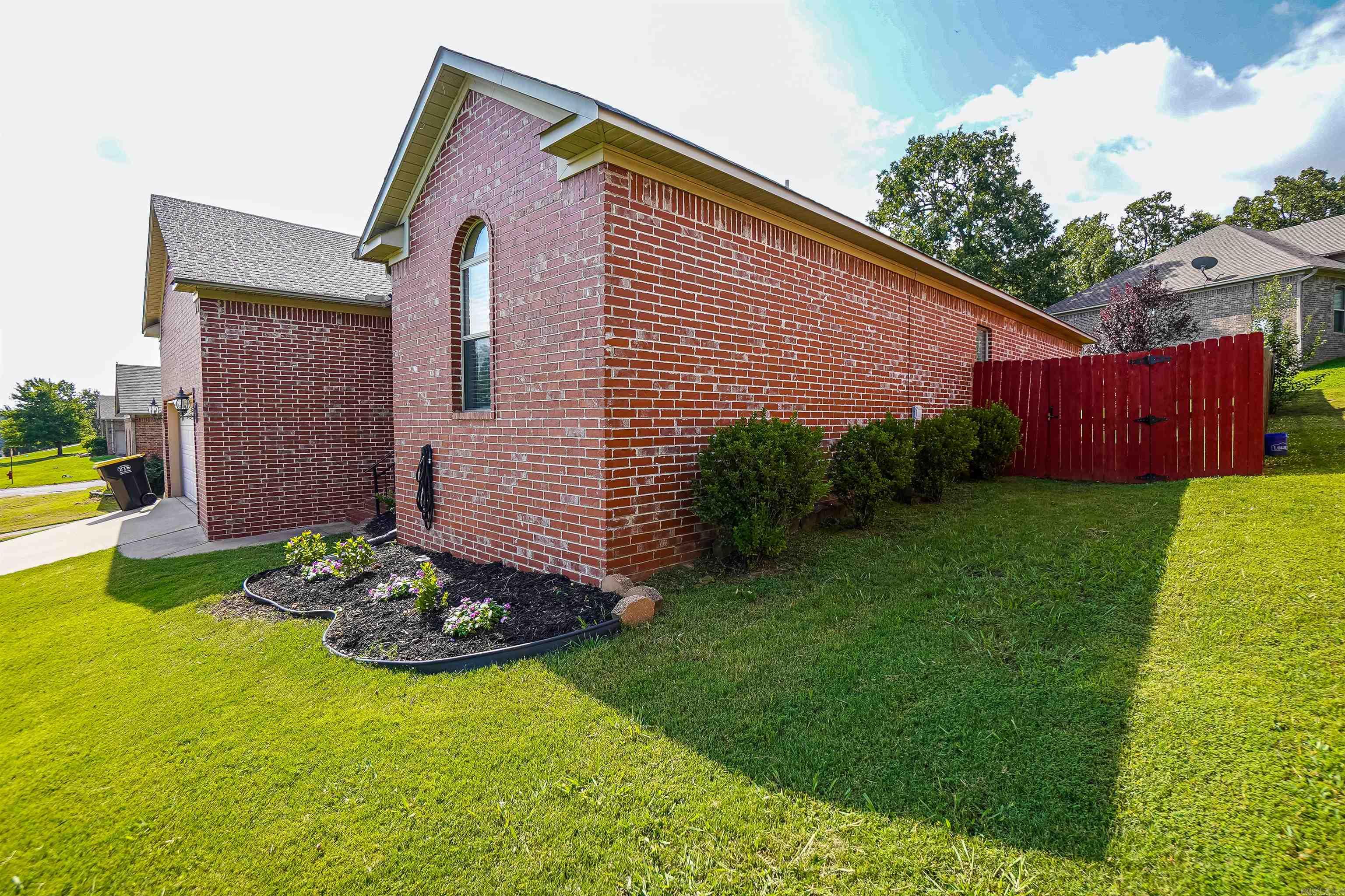 VINEYARD SUB PH I - Residential