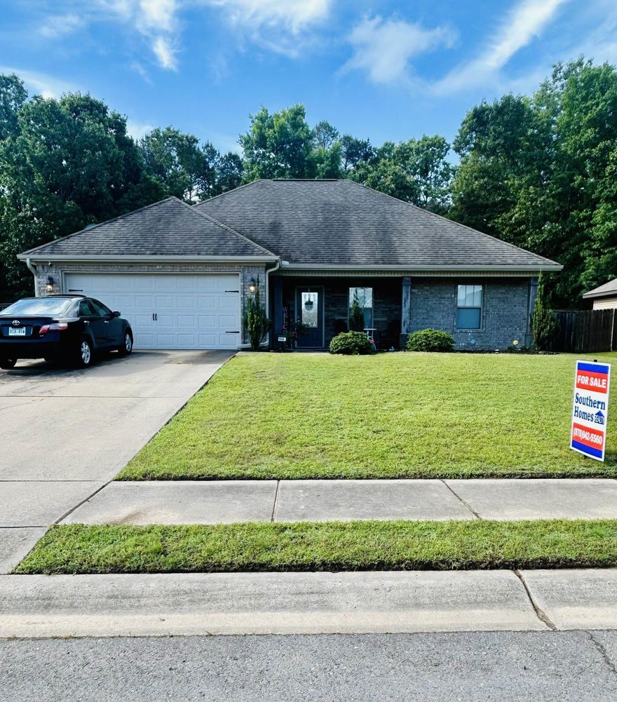 Come see this darling home located in a nice desirable subdivision of Redfield, AR.  Home features 3 bedrooms, 2 baths, and an open floor plan.  Large master bedroom includes a wonderful full bath with jacuzzi tub, double vanity's, walk-in shower, and two walk-in closets.  The wonderful kitchen includes a large breakfast bar.  The covered back patio includes a new wood deck, large backyard, and a huge storage building.  Call today to setup your private showing!