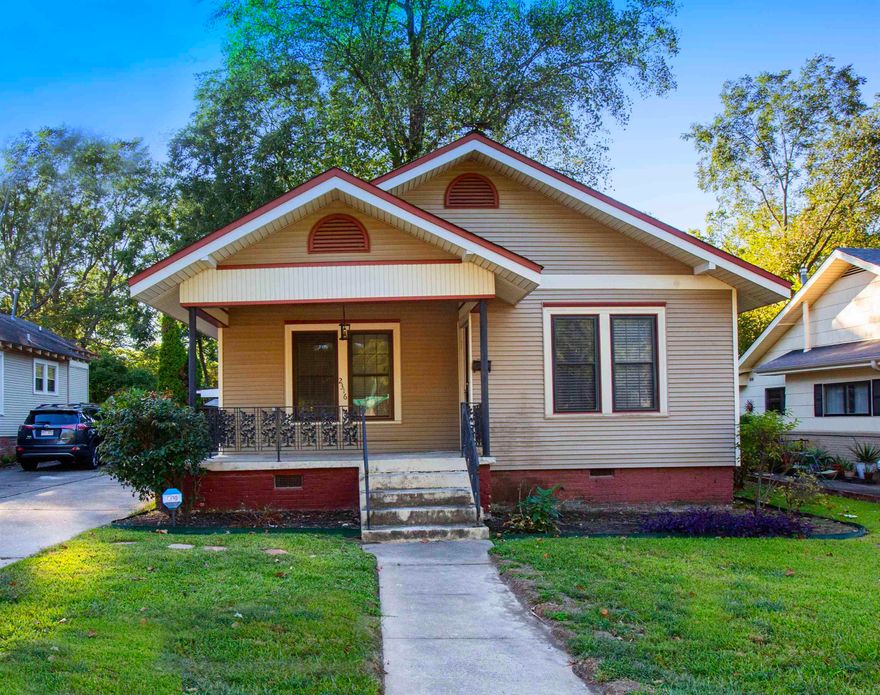 MOVE IN SPECIAL! HALF OFF FIRST MONTH’S RENT AND A FREE 50’’ SMART TV!  Cozy cottage style home in the coveted heights area of Little Rock. Cute front porch with railing and an area for seating. Refinished hardwood floors in the living room and bedrooms. Ceiling fans throughout. Eat-in-kitchen with a breakfast bar. Lots of windows throughout letting in tons of natural light. Covered parking area. Fenced-in yard that is perfect for anyone with kids or pets to burn off energy. Nice back deck that is perfect for hosting with plenty of backyard space for enjoying beautiful Arkansas days. The lease for this property is flexible with a 3% increase after the first year. Income has to be 3x the amount of rent.   **ALL PROPERTIES MAY NOT BE MOVE-IN READY**