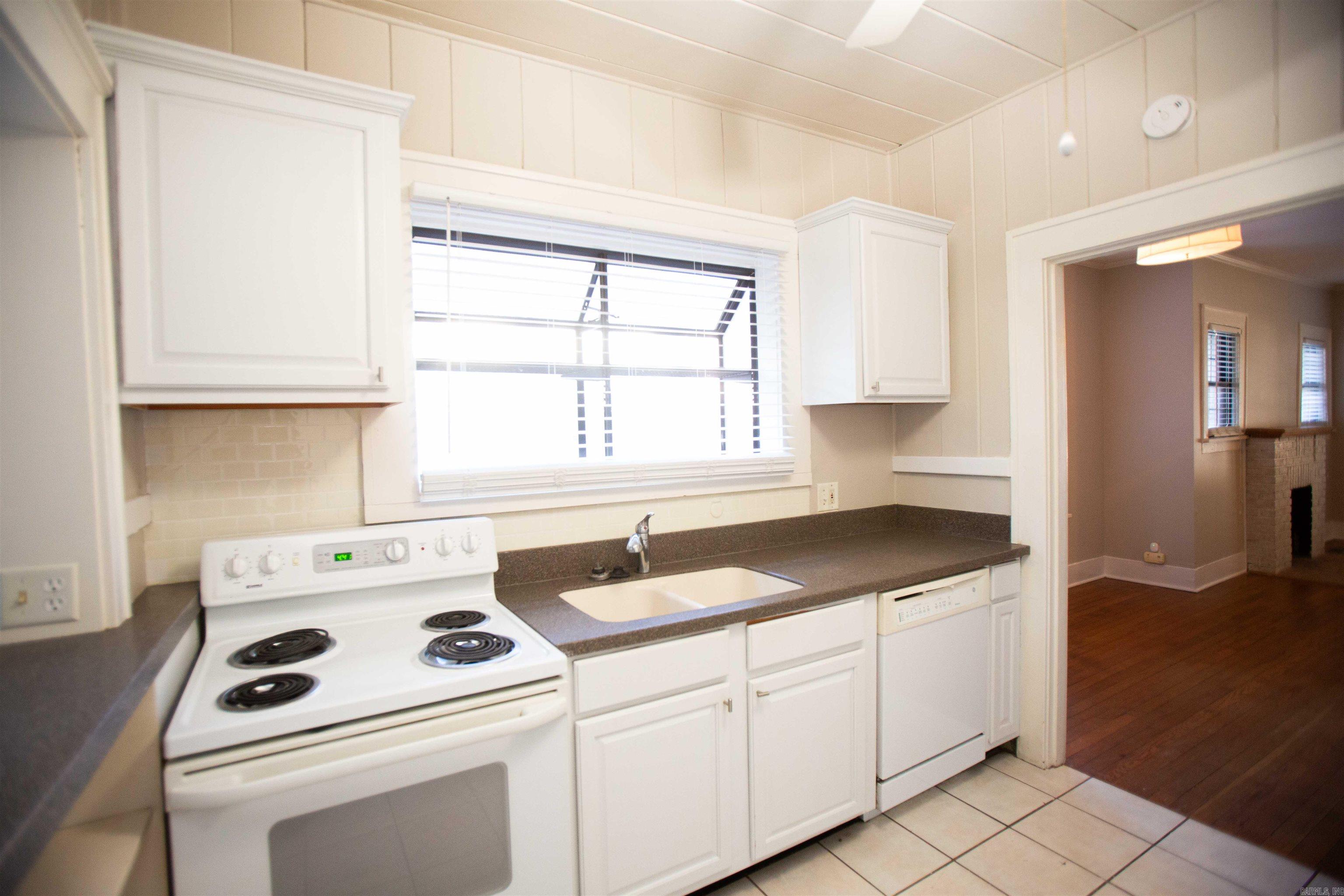 Altheimer - Residential Lease