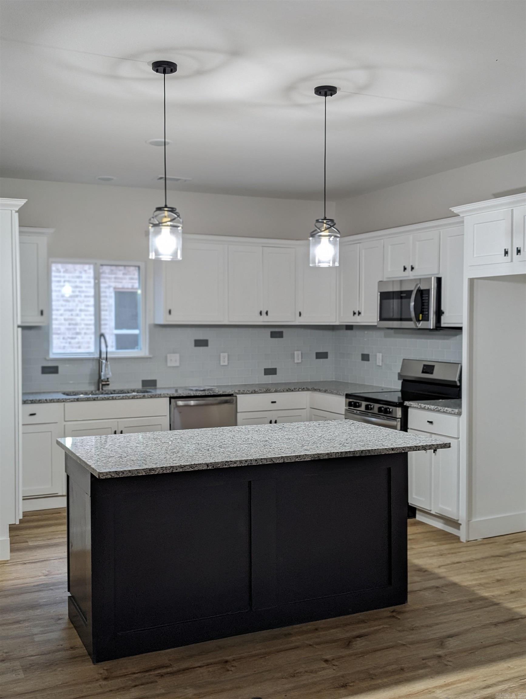 OT HICKS & REYNOLDS - Residential