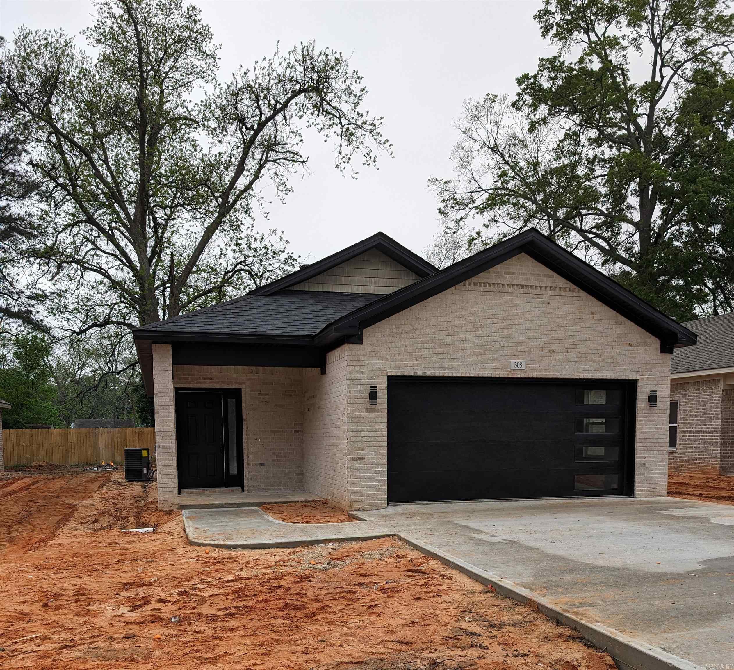 OT HICKS & REYNOLDS - Residential