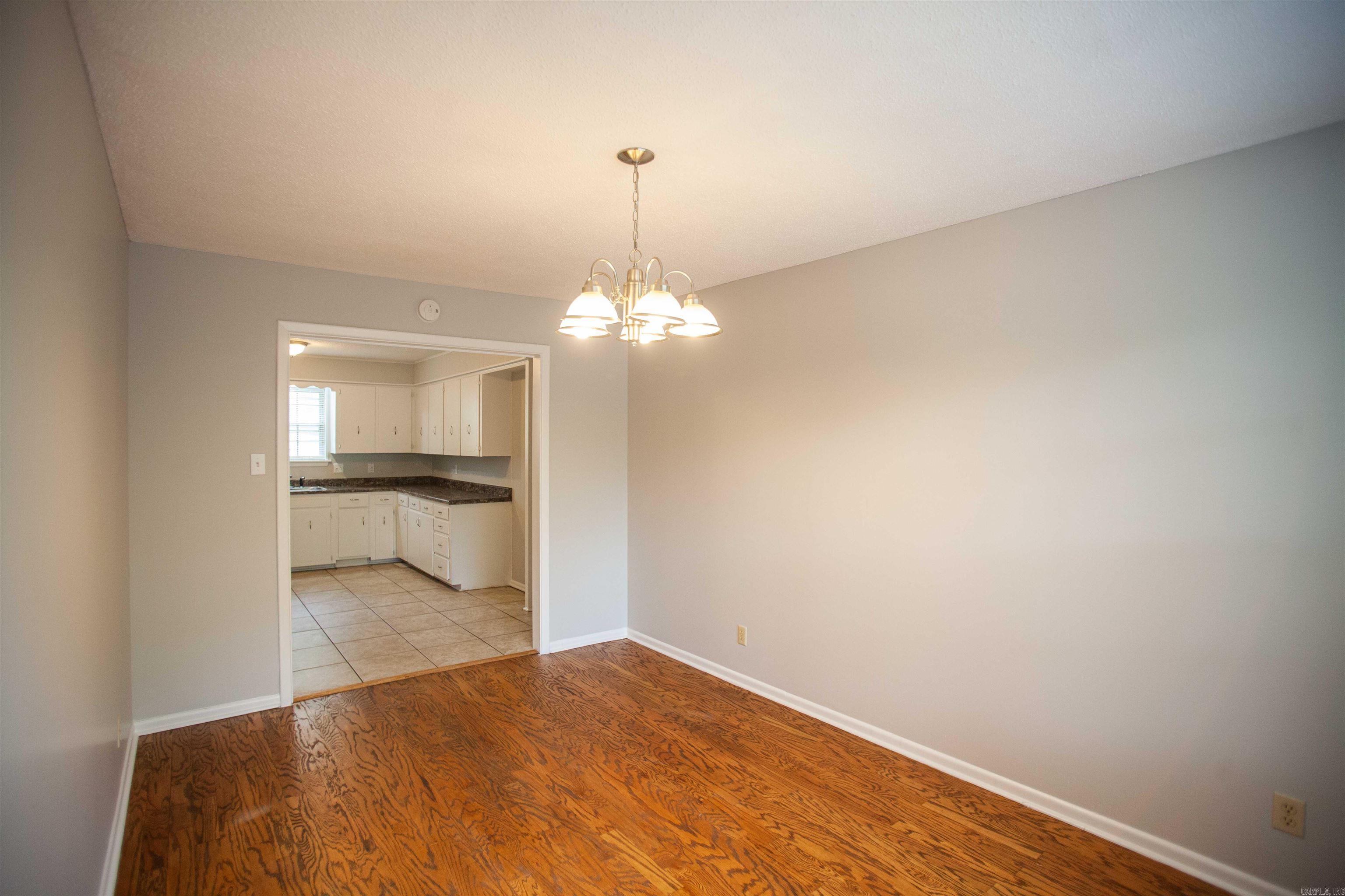 Country Club Park - Residential Lease